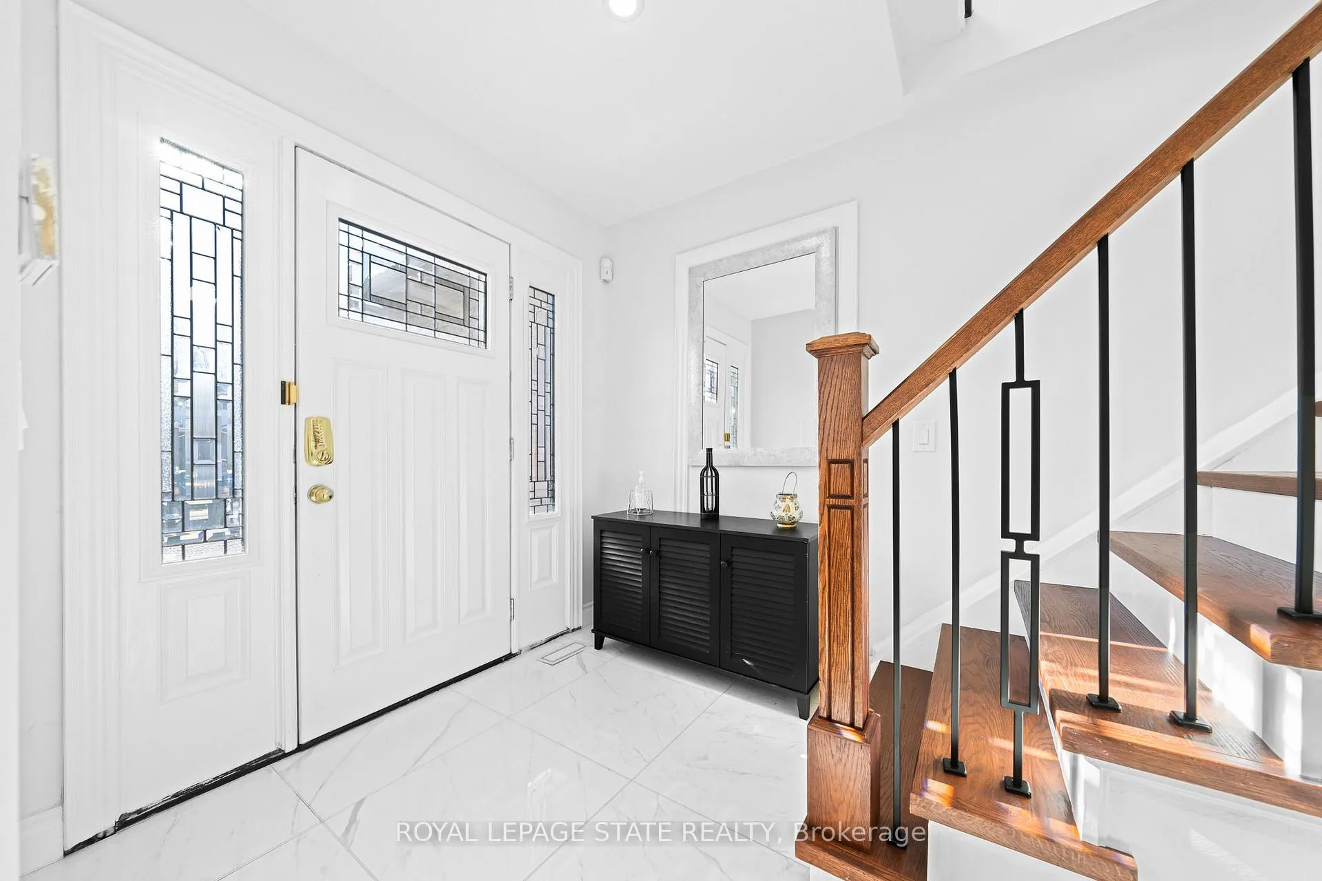 Photo 12 of 46 Novoco Drive, Hamilton, Gurnett — HOMEH