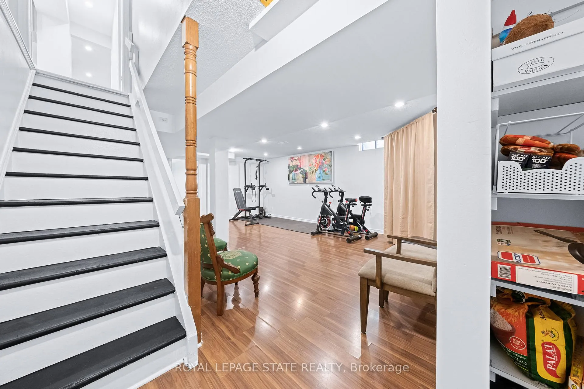 Photo 40 of 46 Novoco Drive, Hamilton, Gurnett — HOMEH