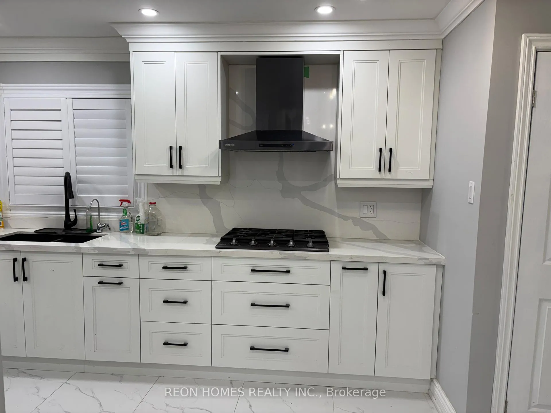 Photo 17 of Unit (Main), 724 Sheppard Avenue, Pickering, Woodlands — HOMEH