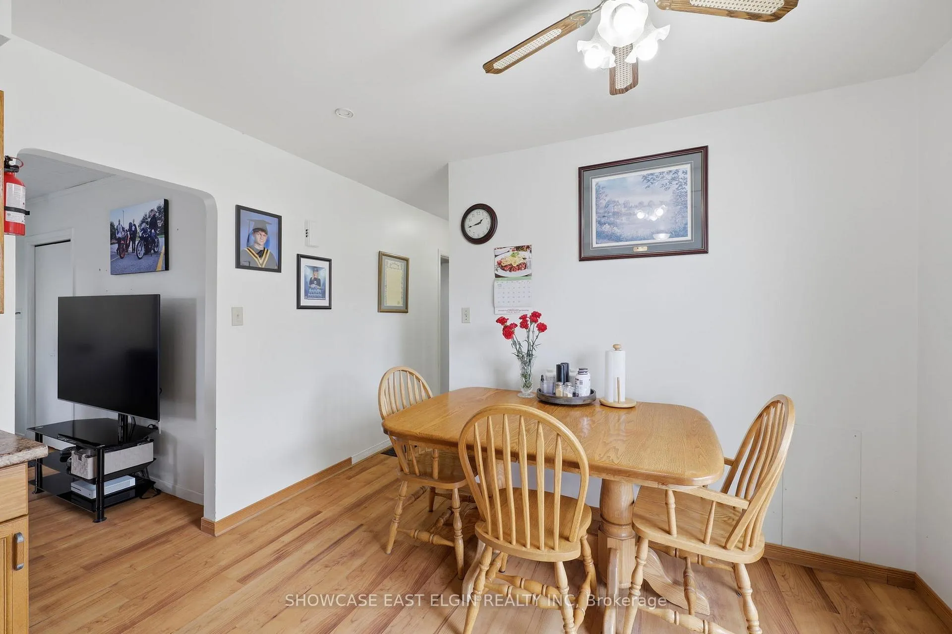 Photo 8 of 89 Fourth Avenue, Aylmer — HOMEH