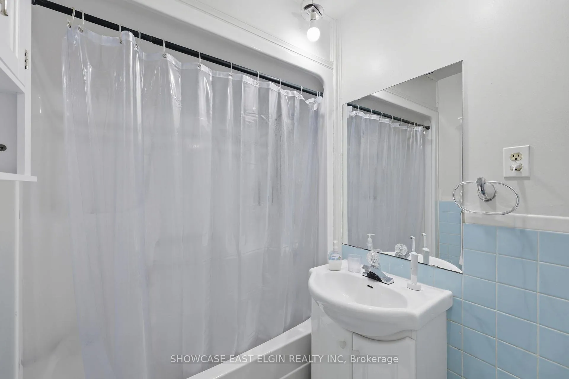 Photo 13 of 89 Fourth Avenue, Aylmer — HOMEH