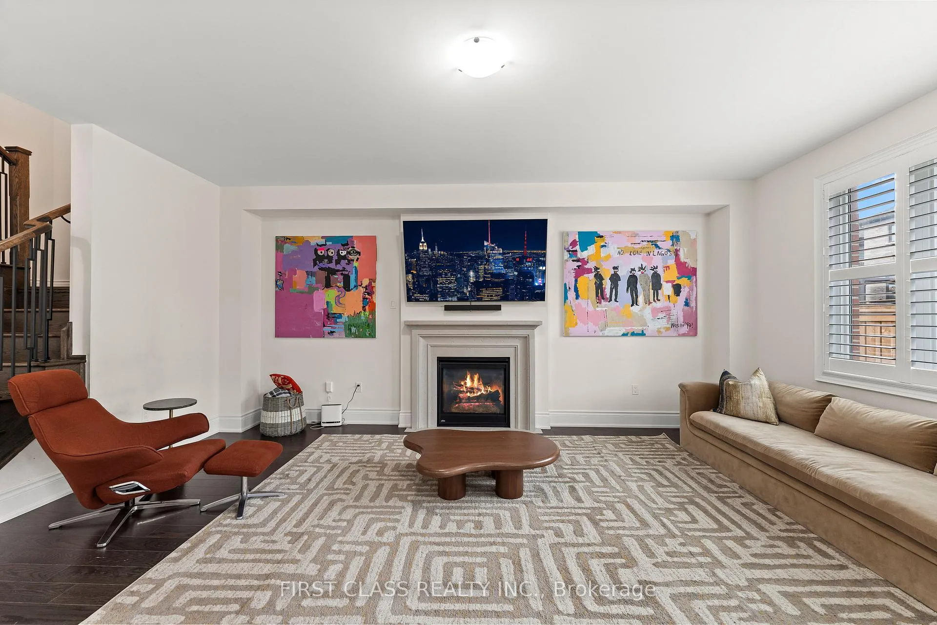 Photo 10 of 92 Grady Drive, Clarington, Newcastle — HOMEH