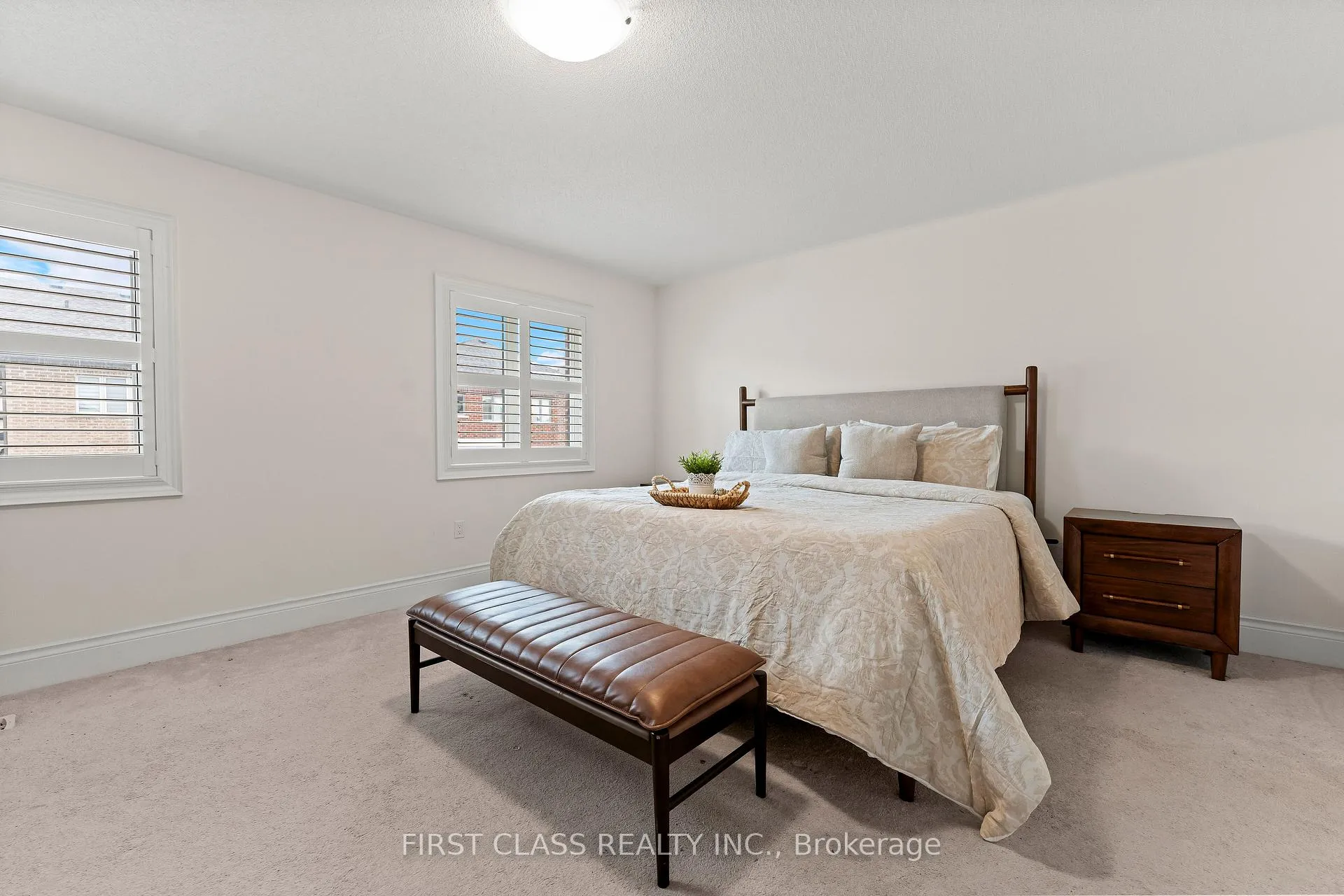Photo 21 of 92 Grady Drive, Clarington, Newcastle — HOMEH