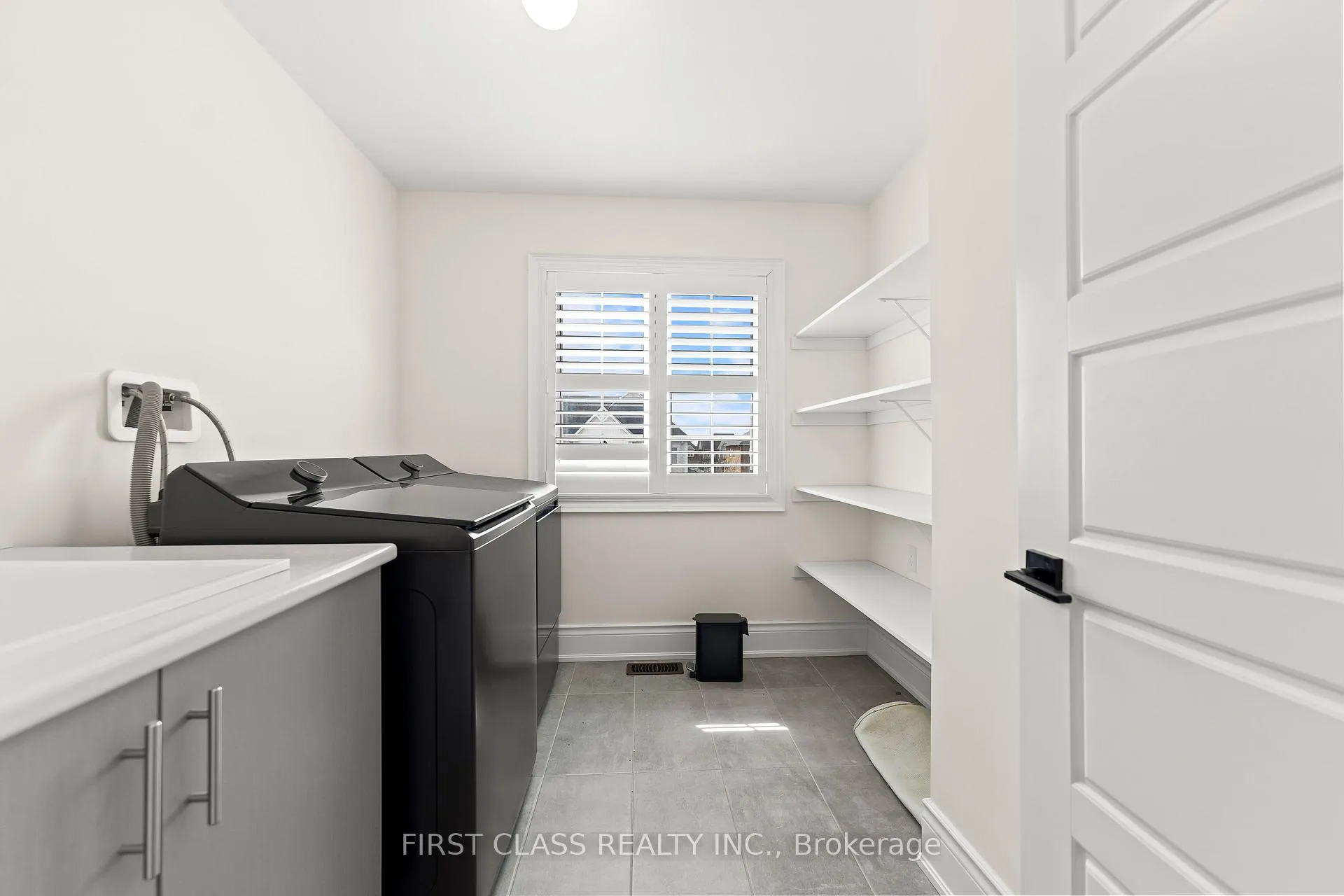 Photo 28 of 92 Grady Drive, Clarington, Newcastle — HOMEH