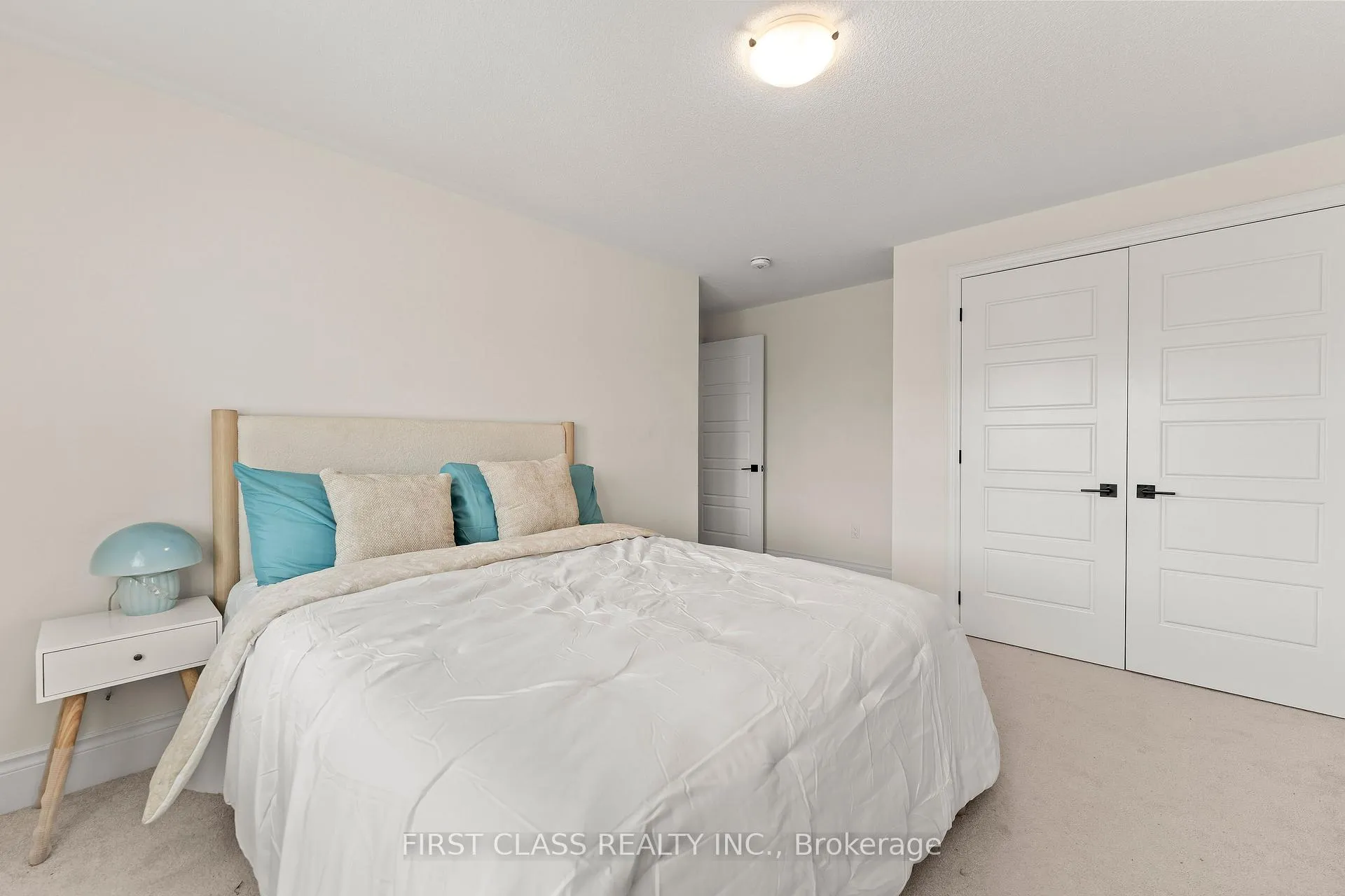 Photo 36 of 92 Grady Drive, Clarington, Newcastle — HOMEH