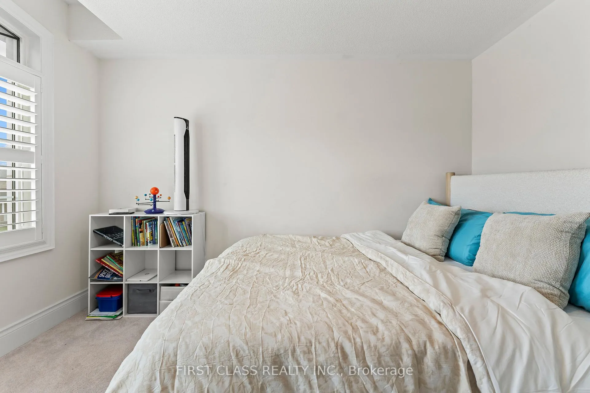 Photo 40 of 92 Grady Drive, Clarington, Newcastle — HOMEH