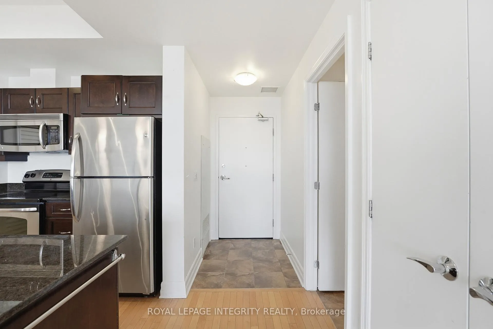 Photo 5 of Unit 1003, 75 Cleary Avenue E, Ottawa, Woodroffe — HOMEH