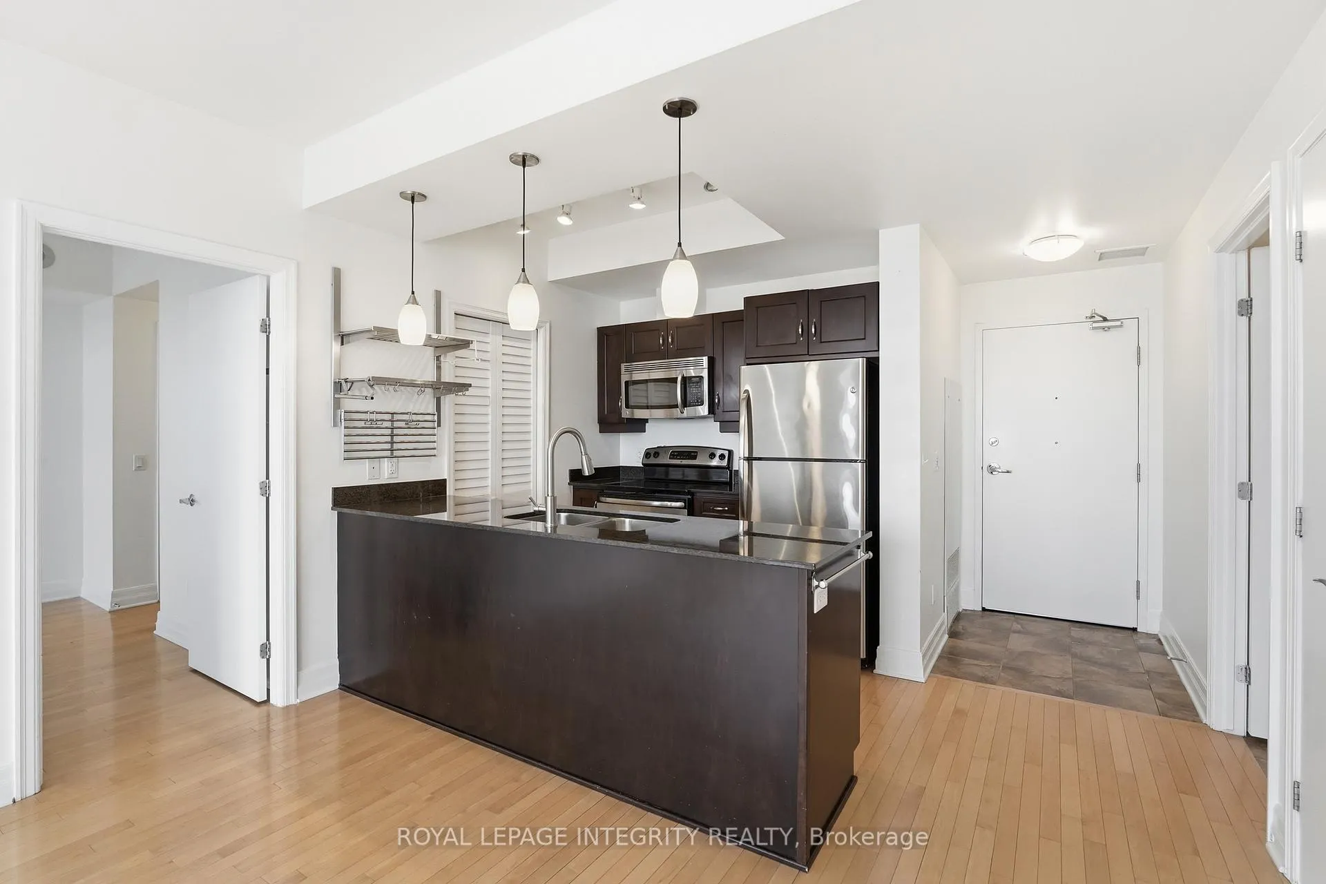 Photo 7 of Unit 1003, 75 Cleary Avenue E, Ottawa, Woodroffe — HOMEH