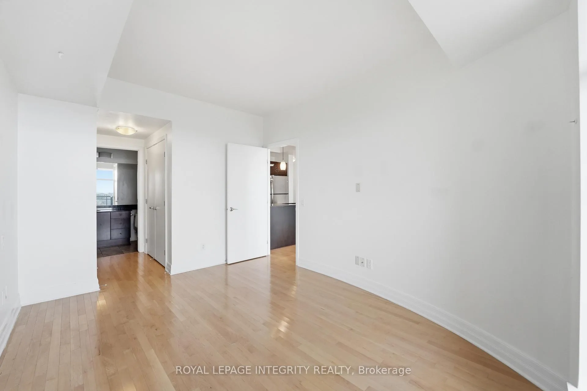 Photo 19 of Unit 1003, 75 Cleary Avenue E, Ottawa, Woodroffe — HOMEH