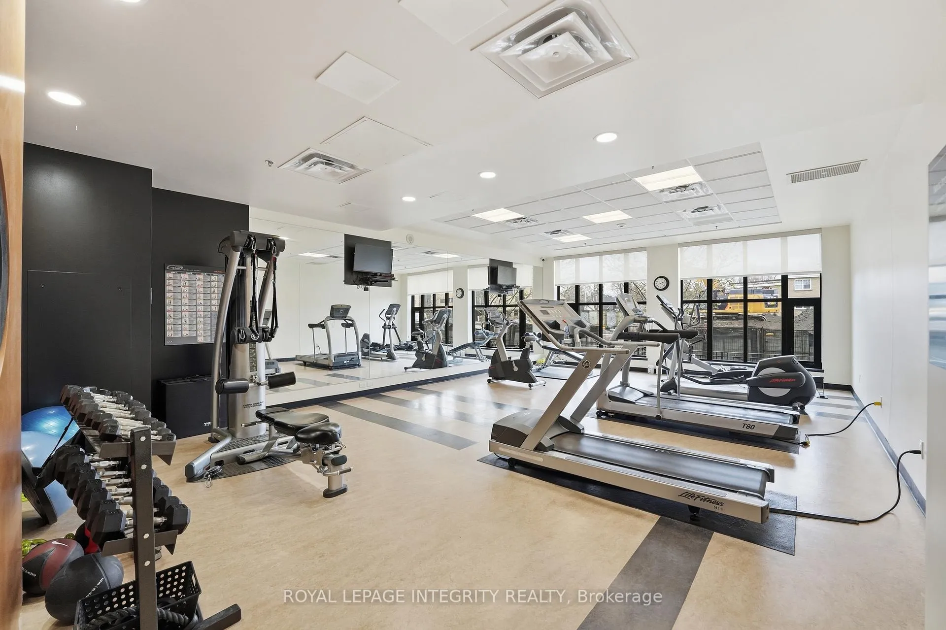 Photo 26 of Unit 1003, 75 Cleary Avenue E, Ottawa, Woodroffe — HOMEH