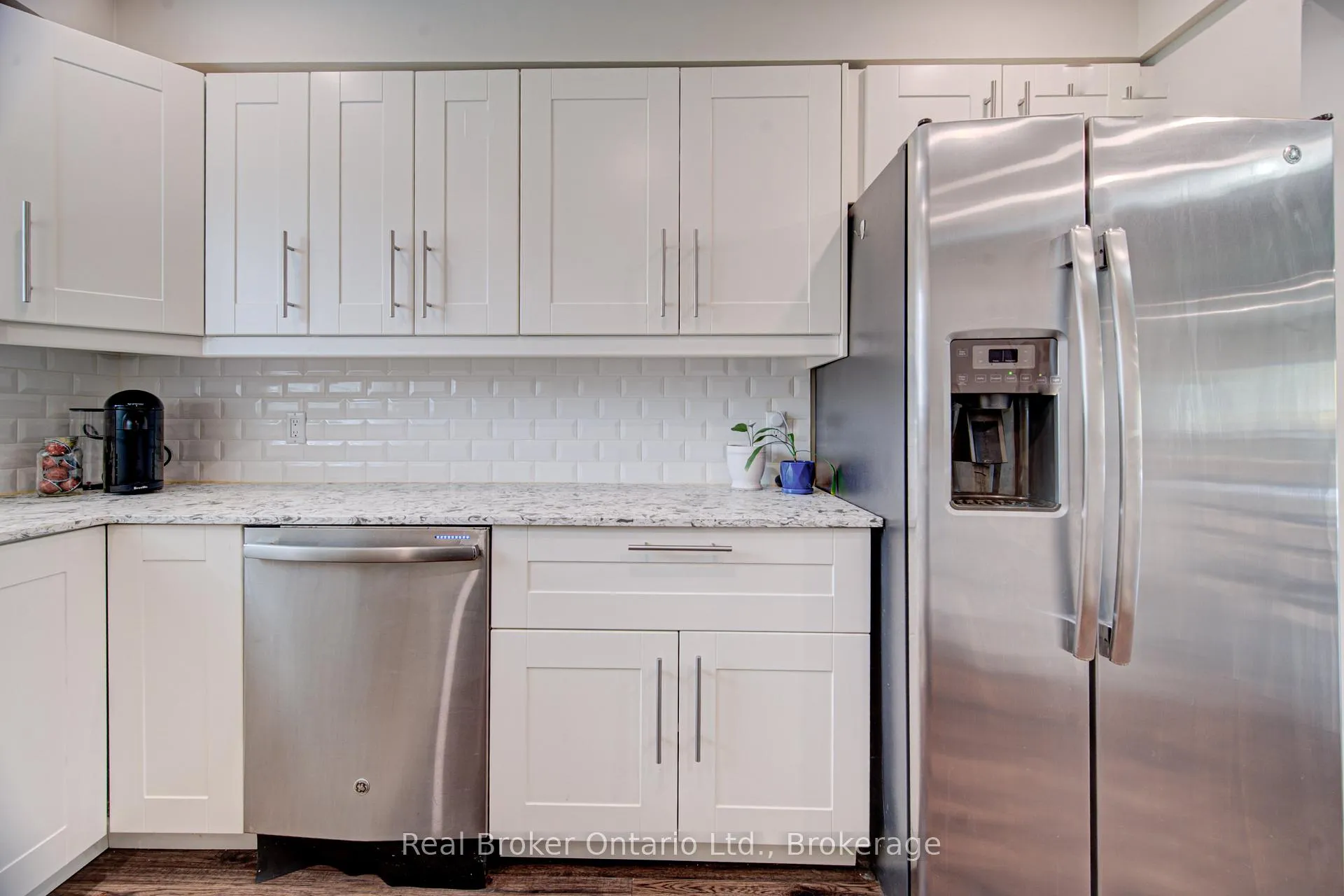 Photo 16 of Unit 3, 1302 Guelph Line, Burlington, Mountainside — HOMEH