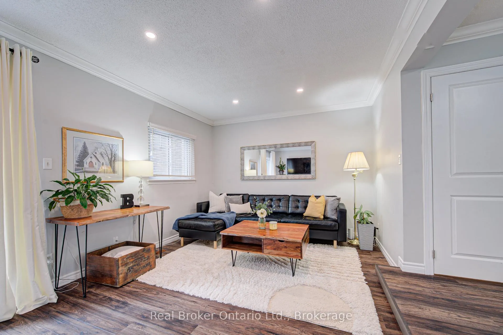 Photo 18 of Unit 3, 1302 Guelph Line, Burlington, Mountainside — HOMEH