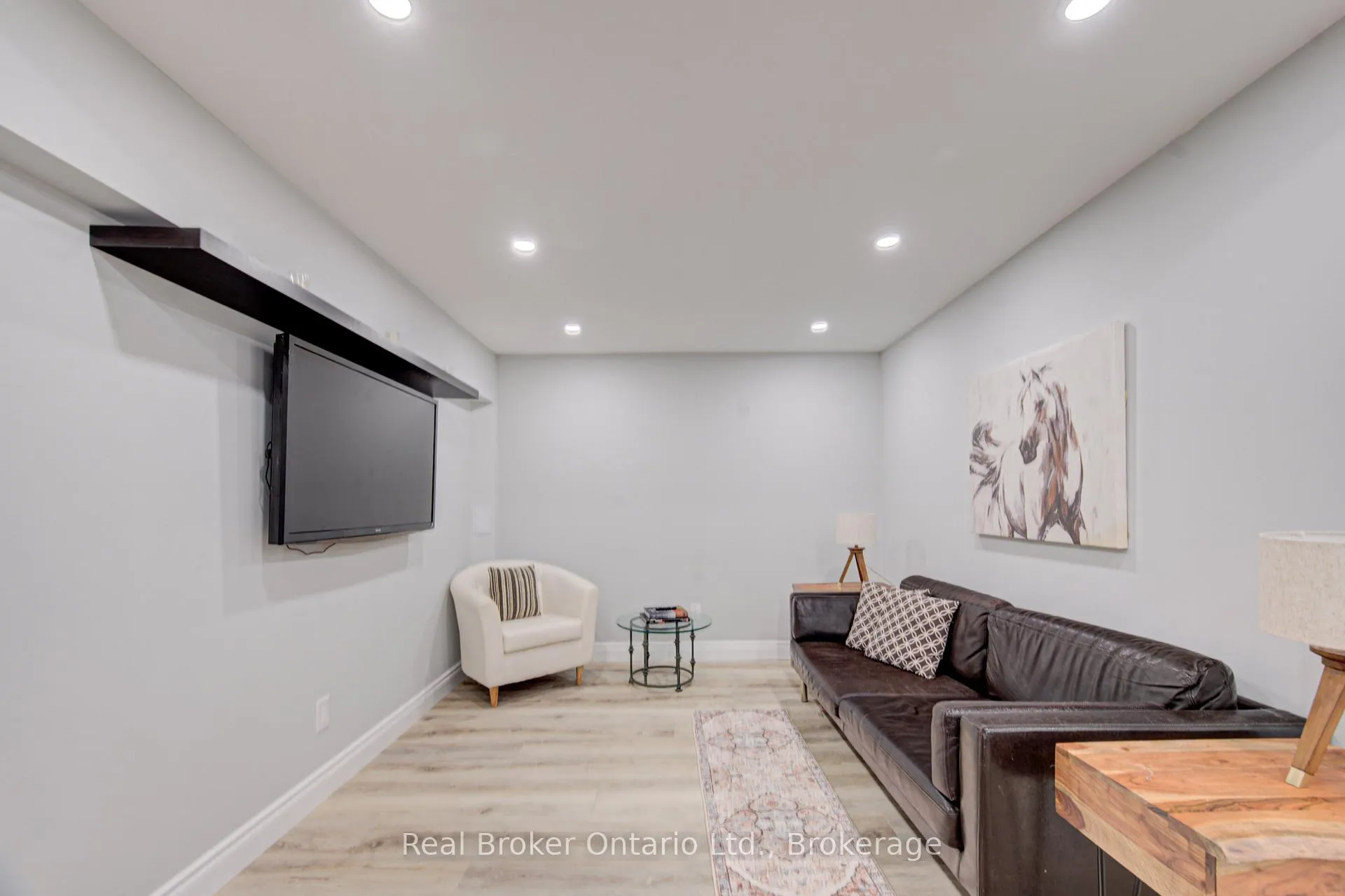 Photo 39 of Unit 3, 1302 Guelph Line, Burlington, Mountainside — HOMEH