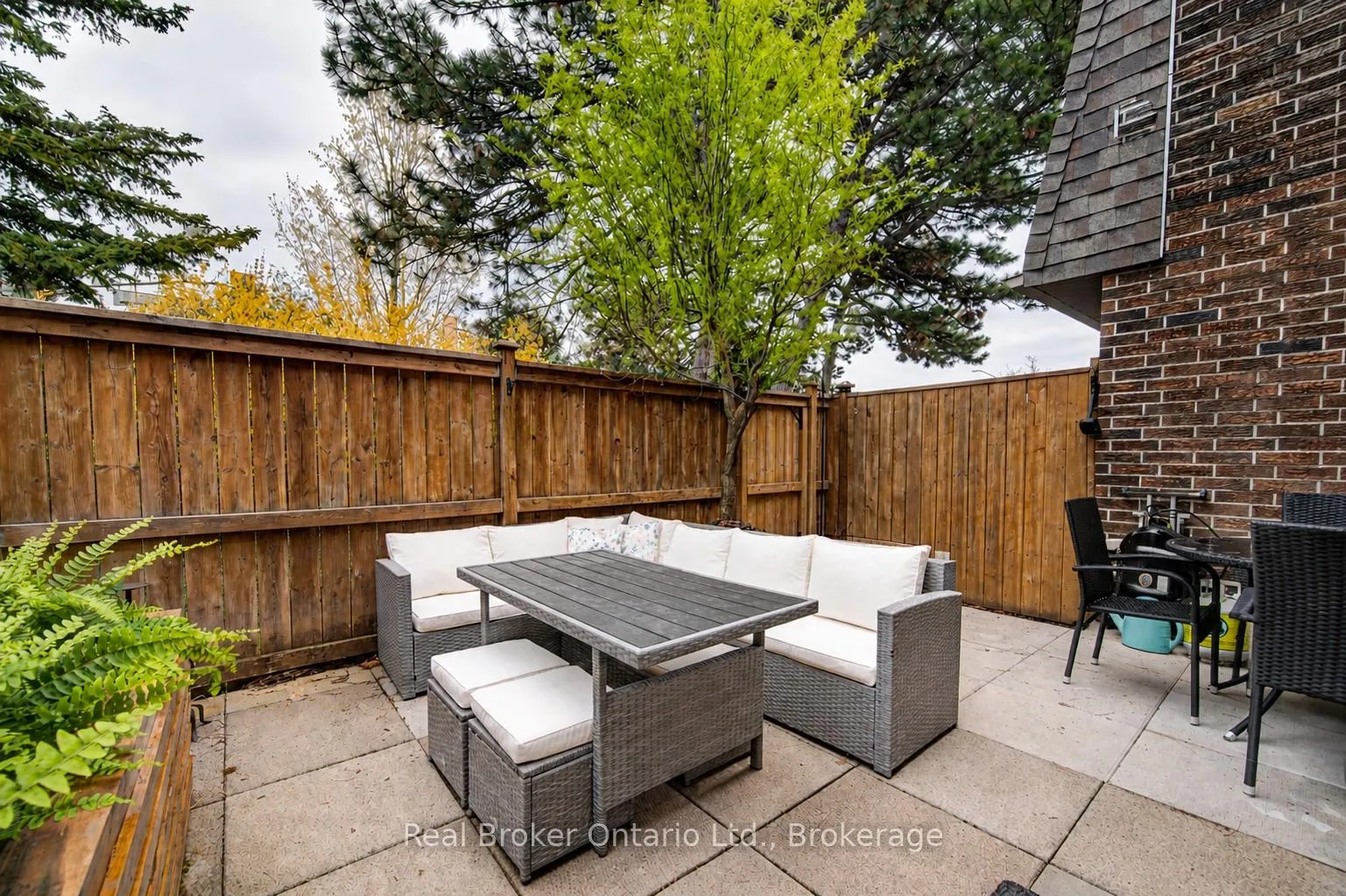 Photo 46 of Unit 3, 1302 Guelph Line, Burlington, Mountainside — HOMEH