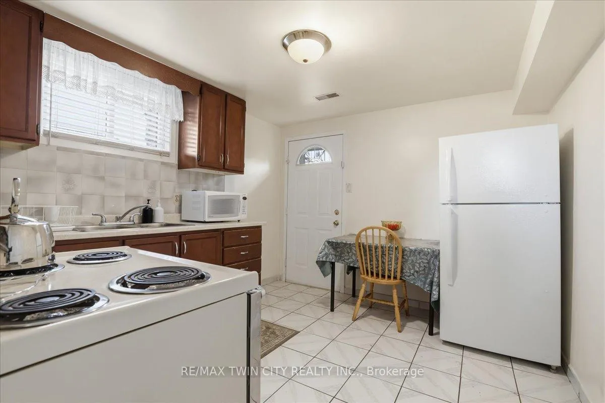 Photo 19 of 43 Faial Road, Cambridge — HOMEH