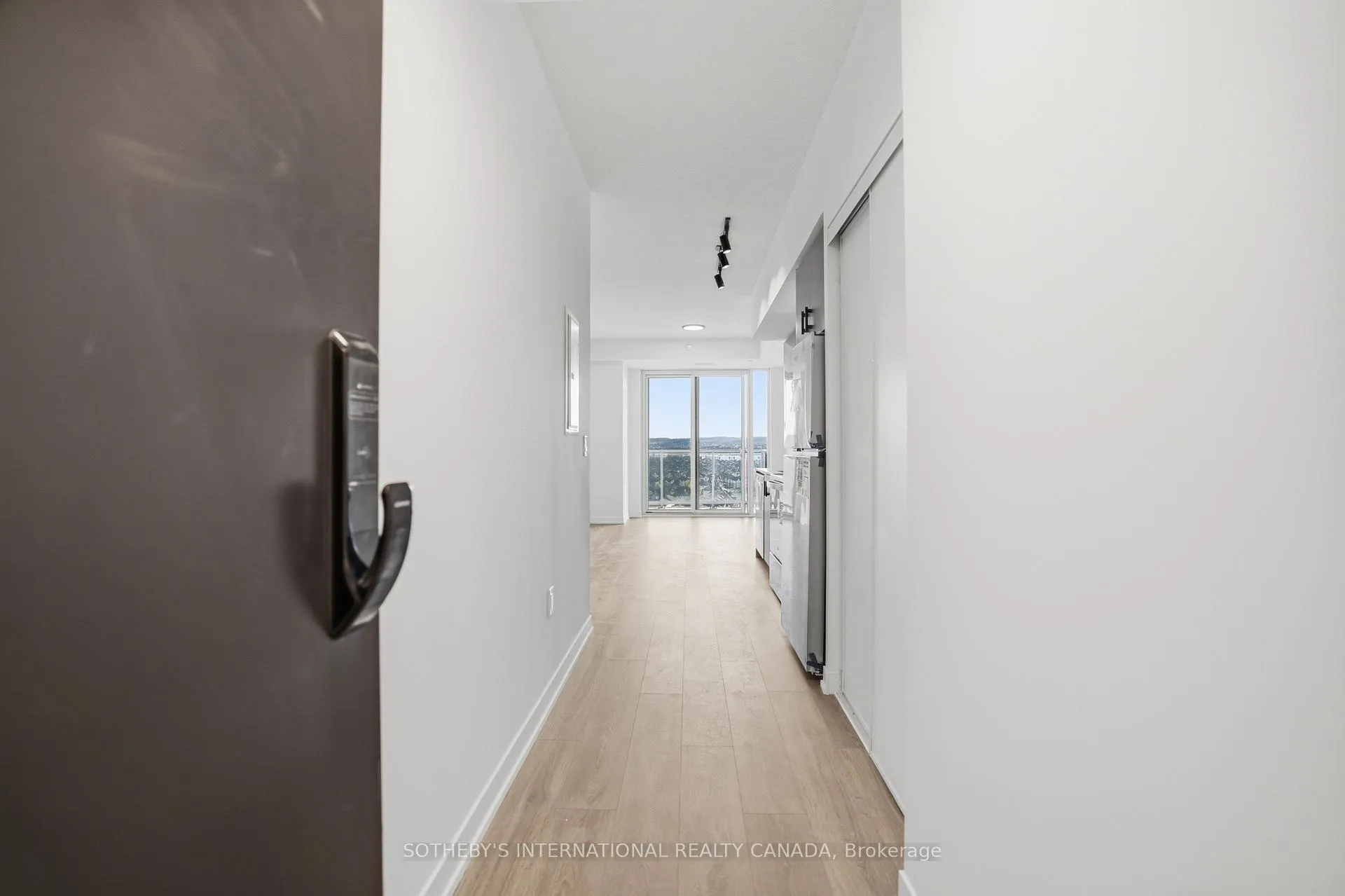 Photo 4 of Unit 1201, 4878 Powers Common, Burlington, Alton — HOMEH