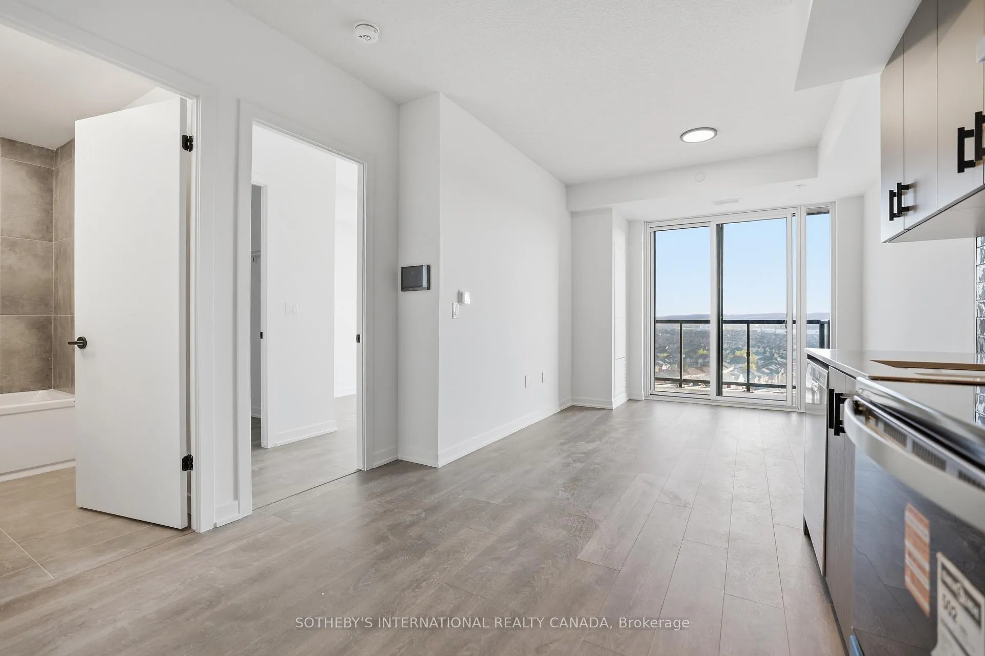 Photo 6 of Unit 1201, 4878 Powers Common, Burlington, Alton — HOMEH