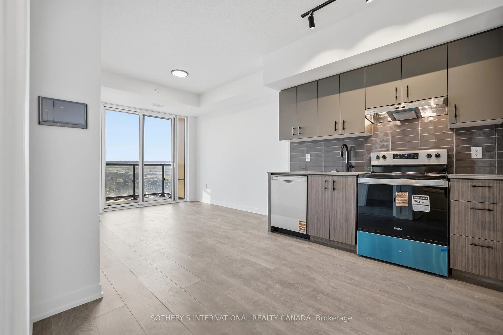 Photo 9 of Unit 1201, 4878 Powers Common, Burlington, Alton — HOMEH