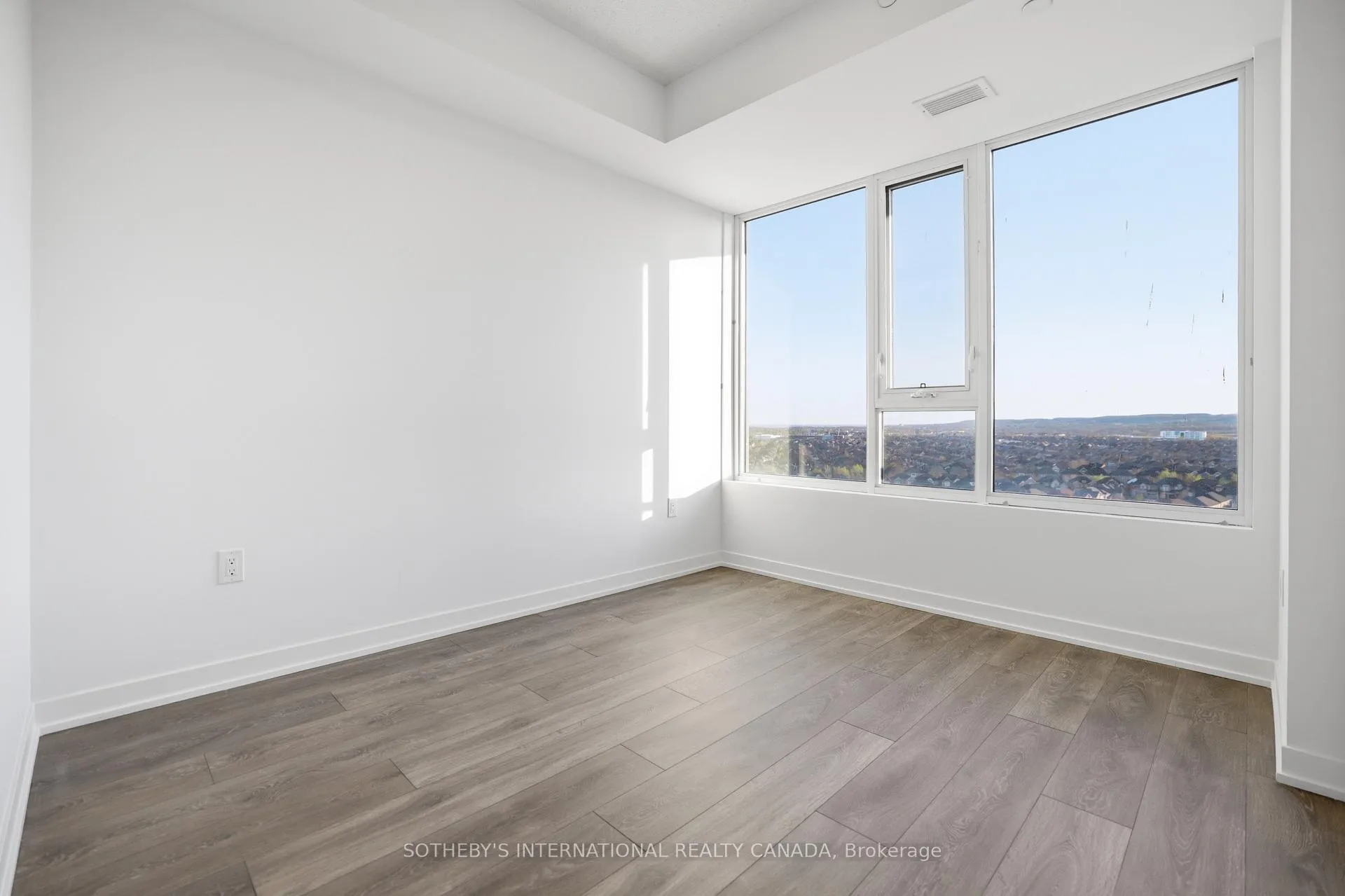 Photo 16 of Unit 1201, 4878 Powers Common, Burlington, Alton — HOMEH