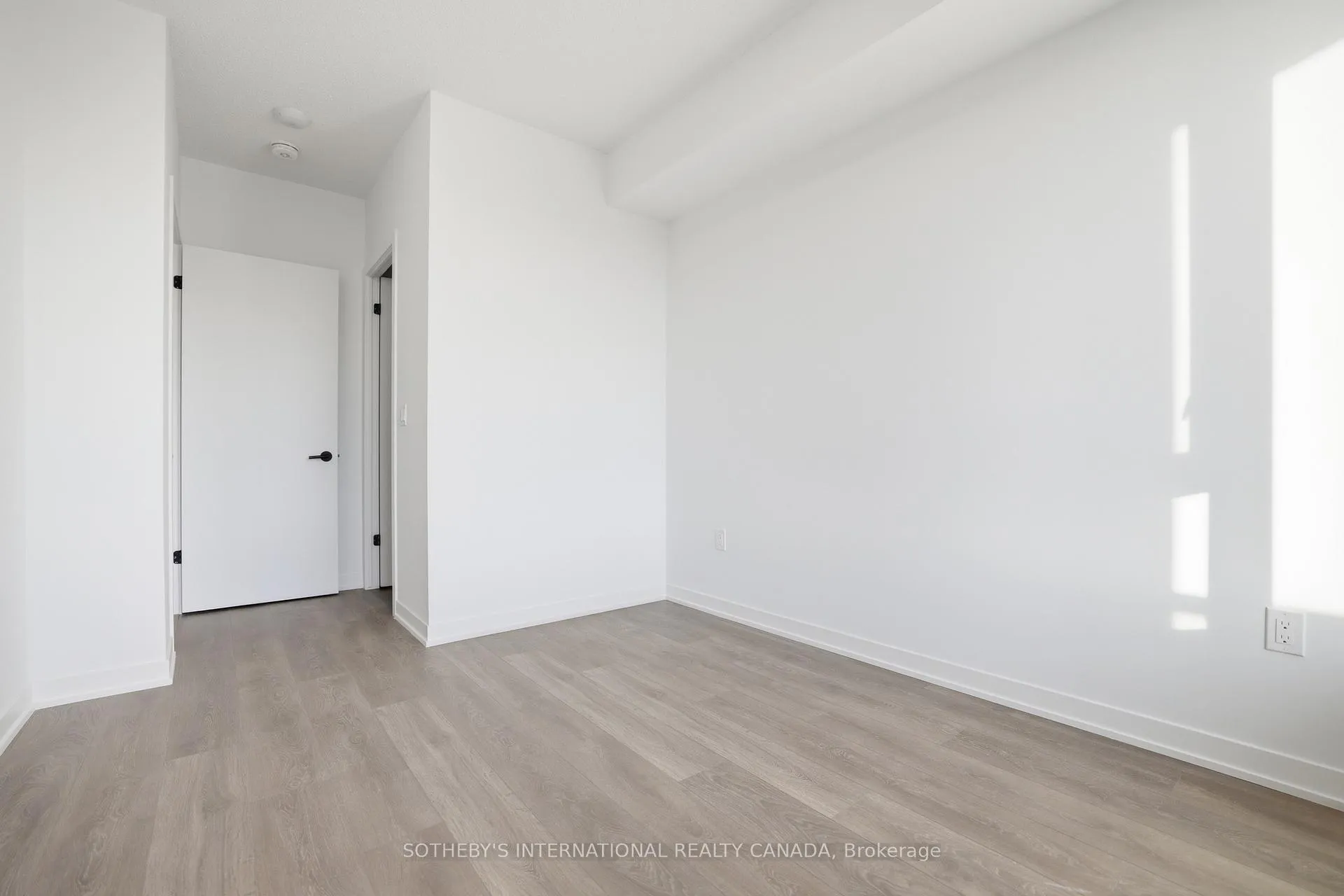 Photo 17 of Unit 1201, 4878 Powers Common, Burlington, Alton — HOMEH