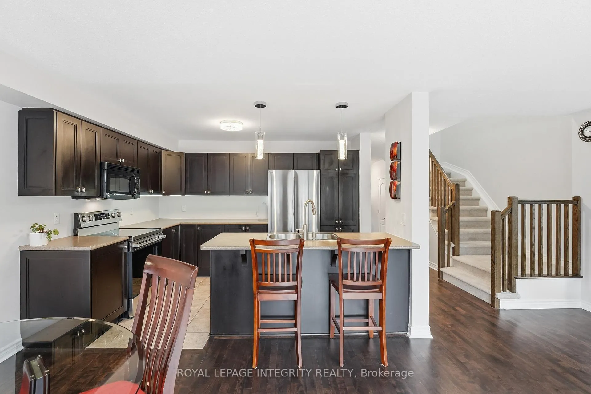 Photo 3 of 509 Cherokee Way, Ottawa, Stittsville (North) — HOMEH