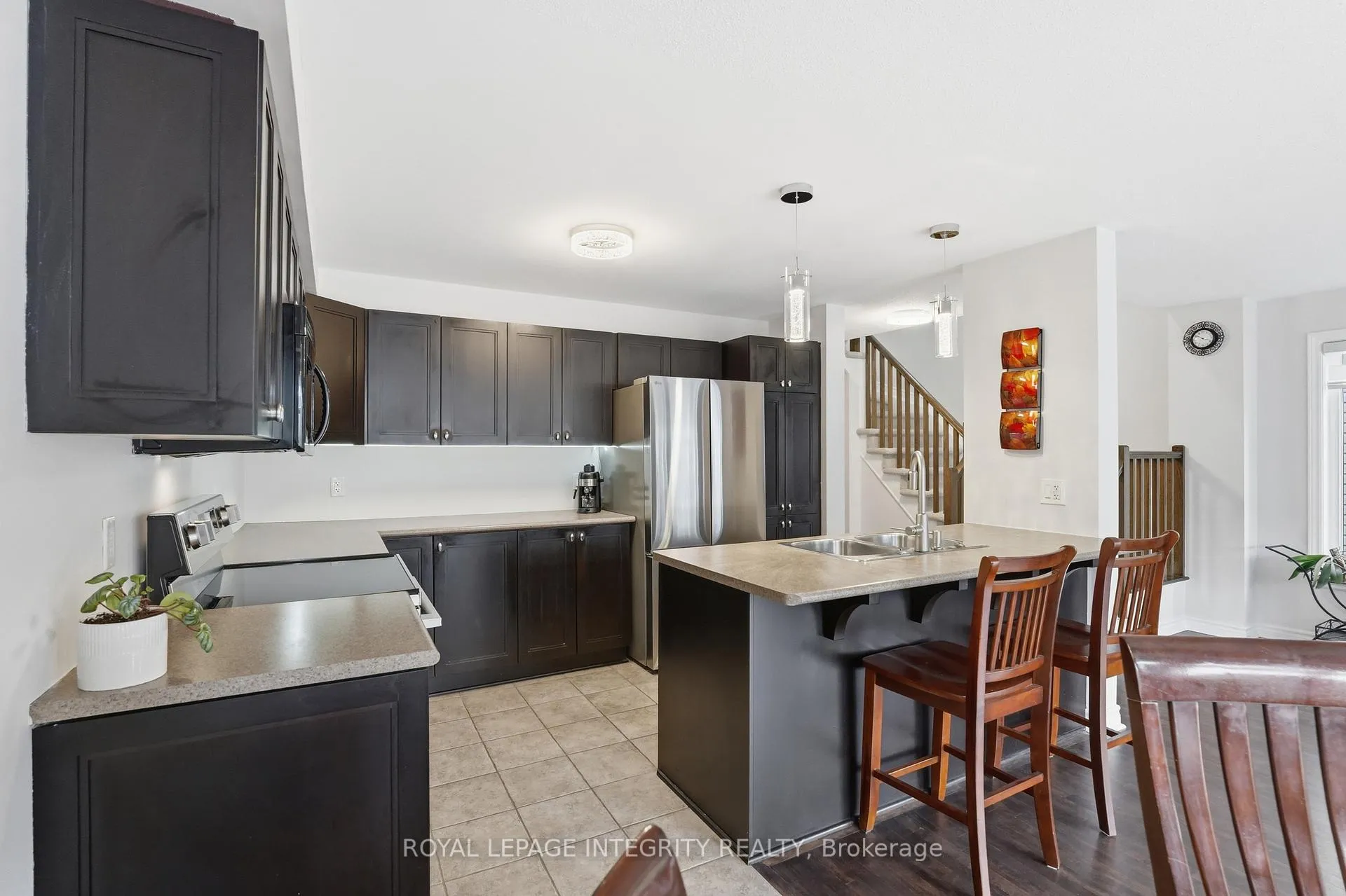 Photo 5 of 509 Cherokee Way, Ottawa, Stittsville (North) — HOMEH