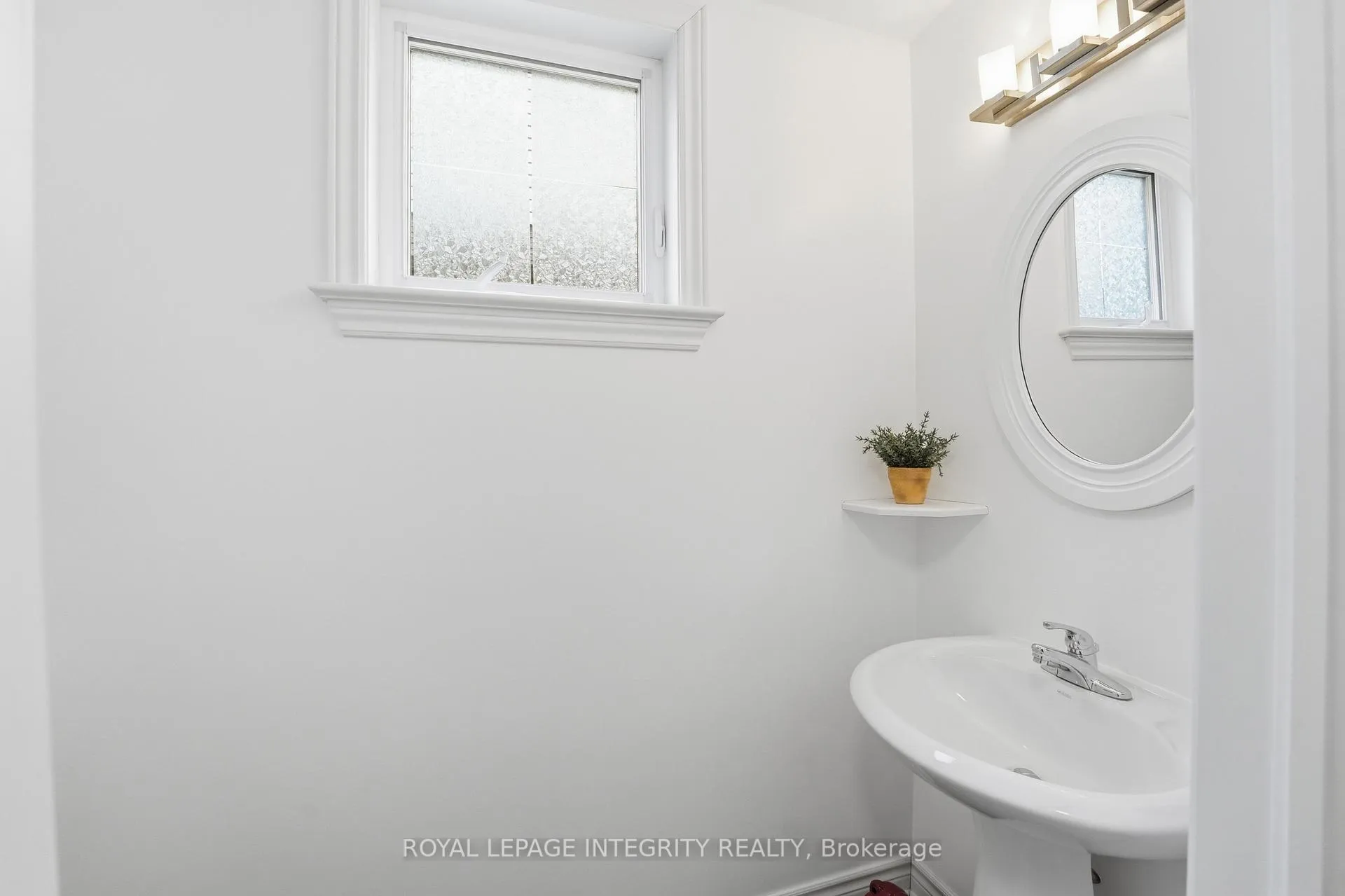 Photo 12 of 509 Cherokee Way, Ottawa, Stittsville (North) — HOMEH