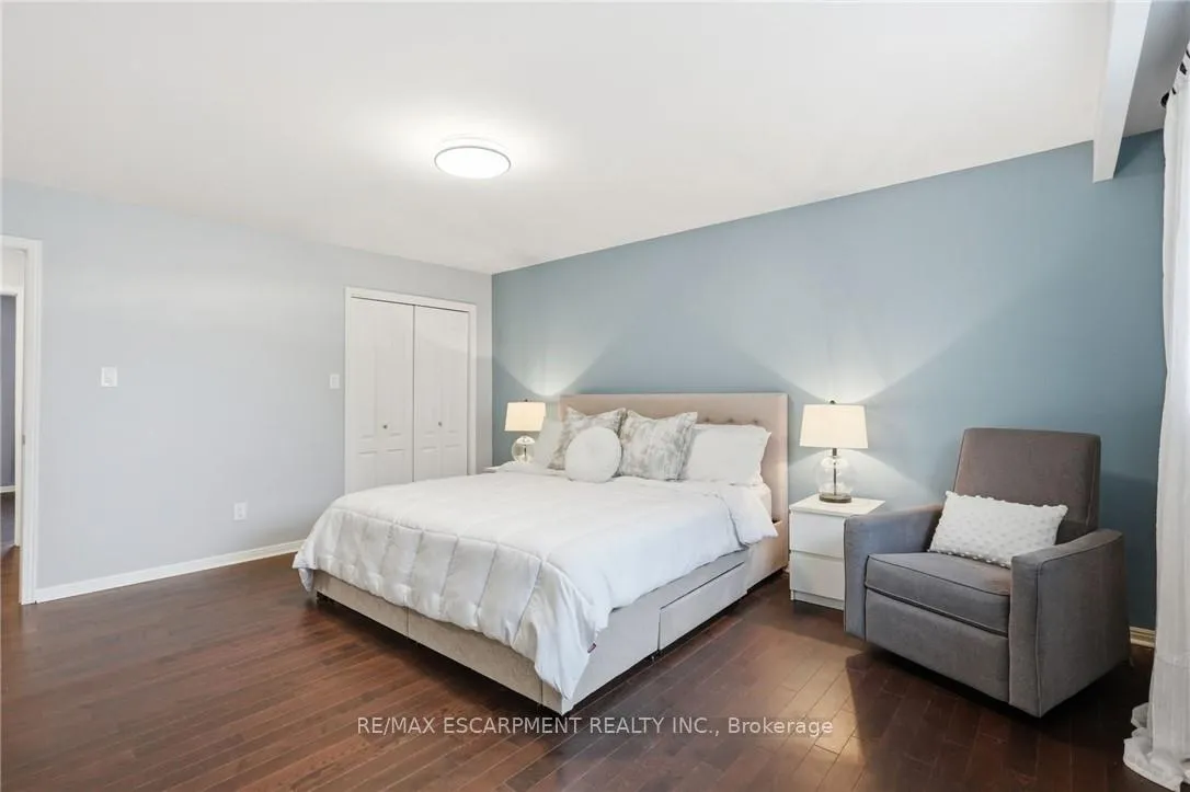 Photo 27 of 2401 Sinclair Circle, Burlington, Brant Hills — HOMEH