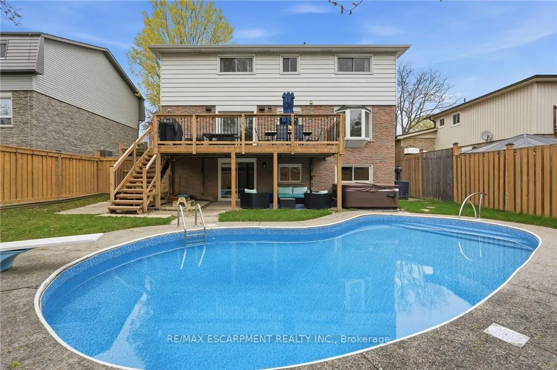 Photo 39 of 2401 Sinclair Circle, Burlington, Brant Hills — HOMEH