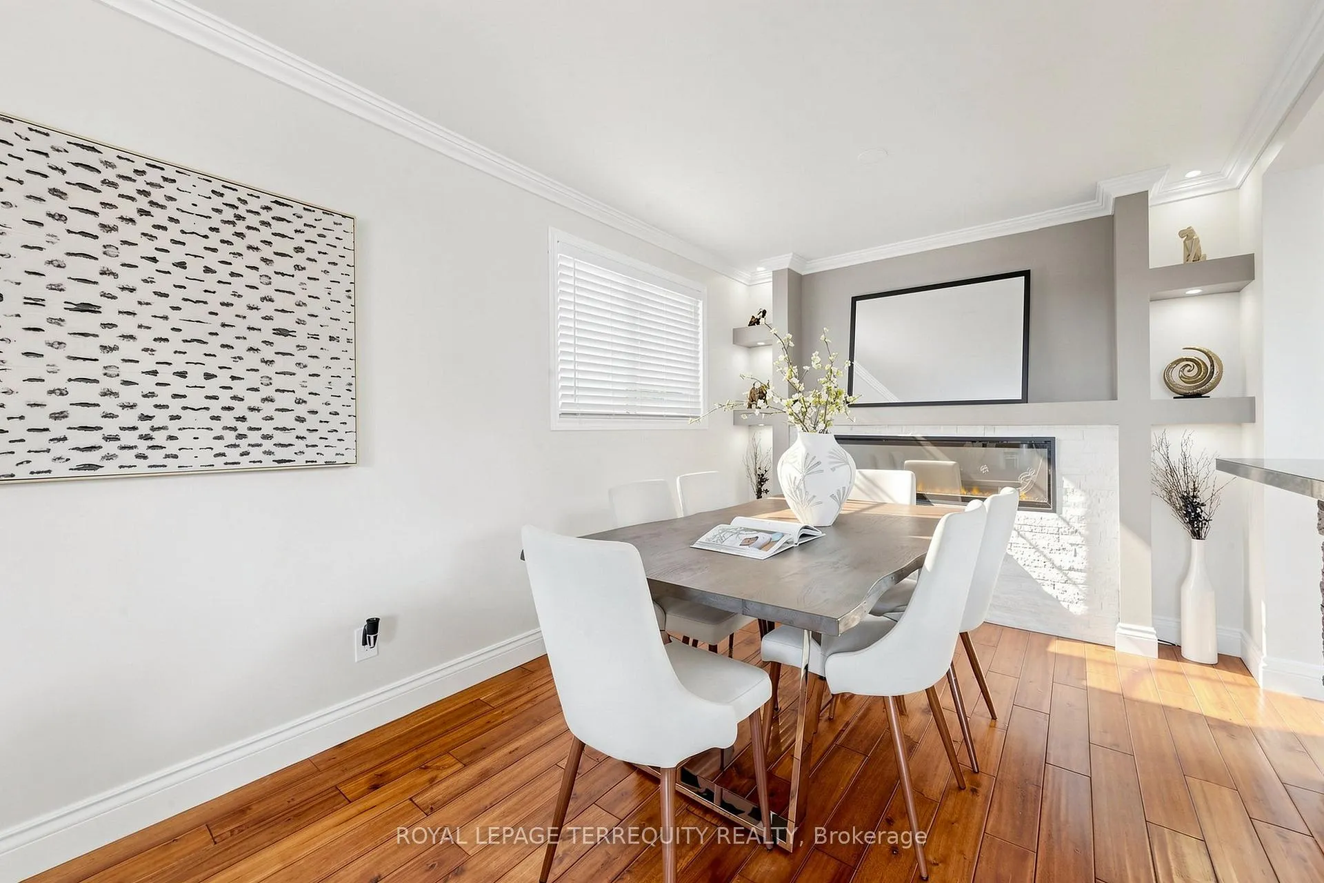 Photo 11 of 811 Fairview Avenue, Pickering, Bay Ridges — HOMEH