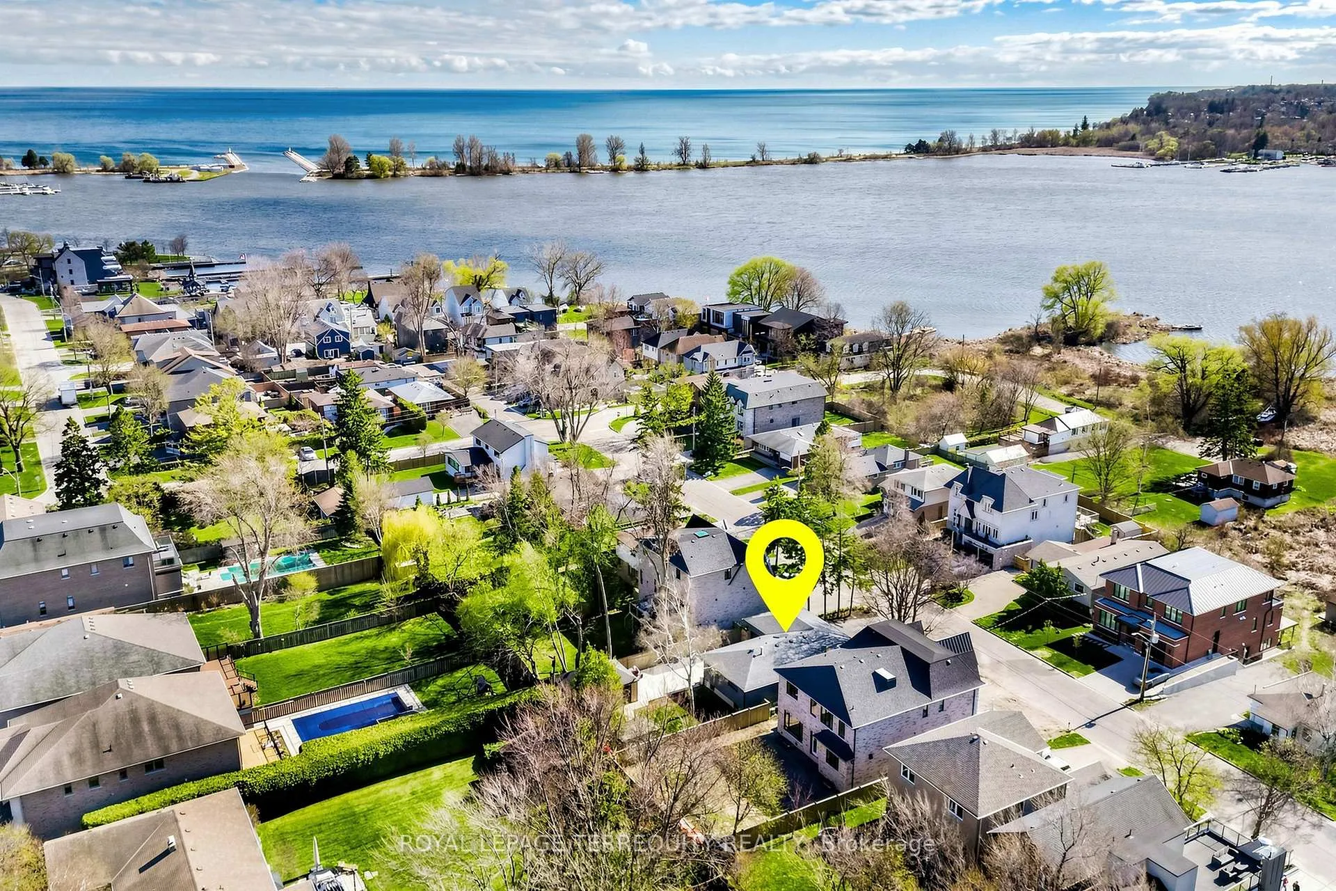 Photo 28 of 811 Fairview Avenue, Pickering, Bay Ridges — HOMEH