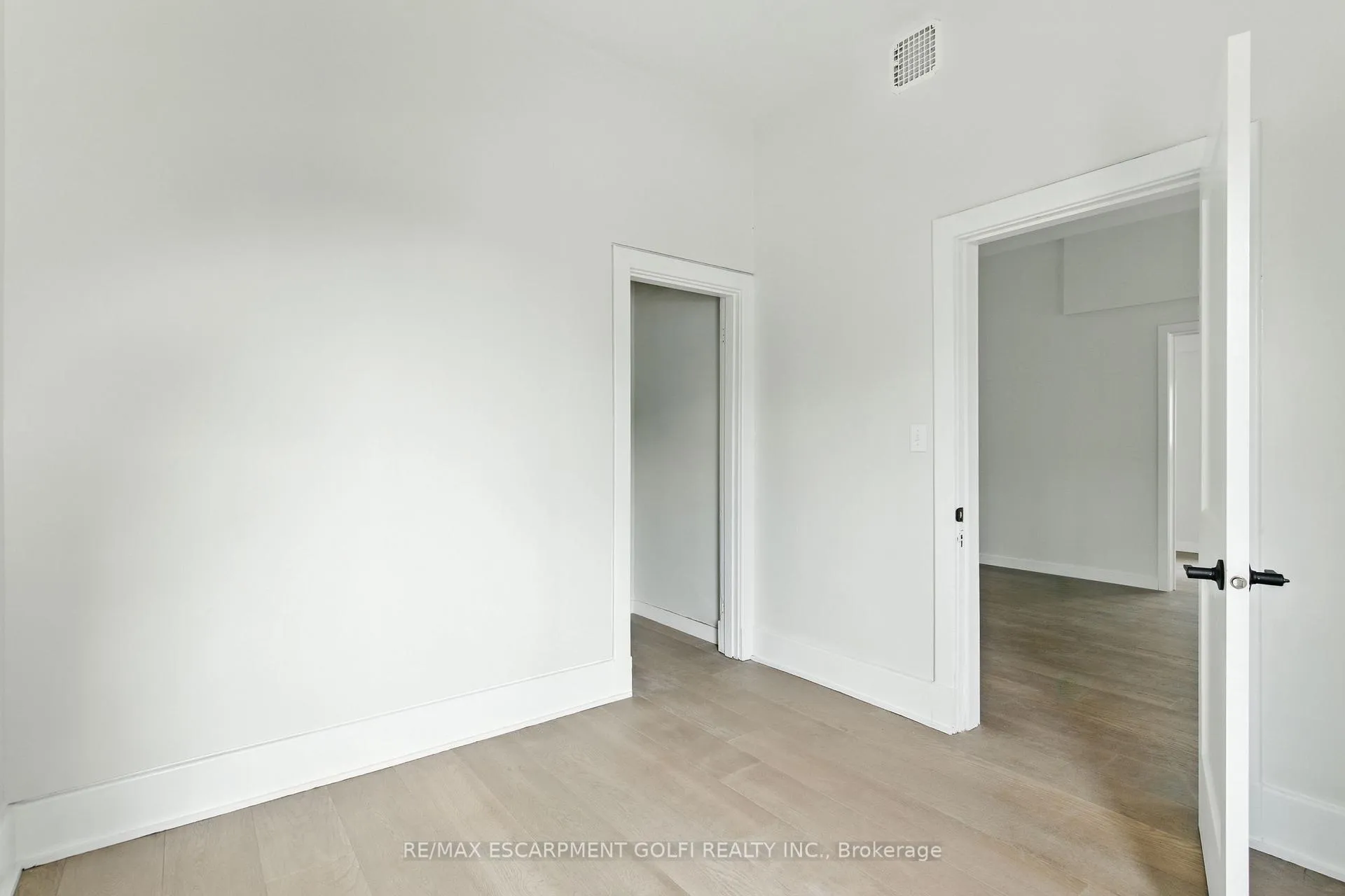 Photo 23 of 684 Beach Boulevard, Hamilton, Hamilton Beach — HOMEH
