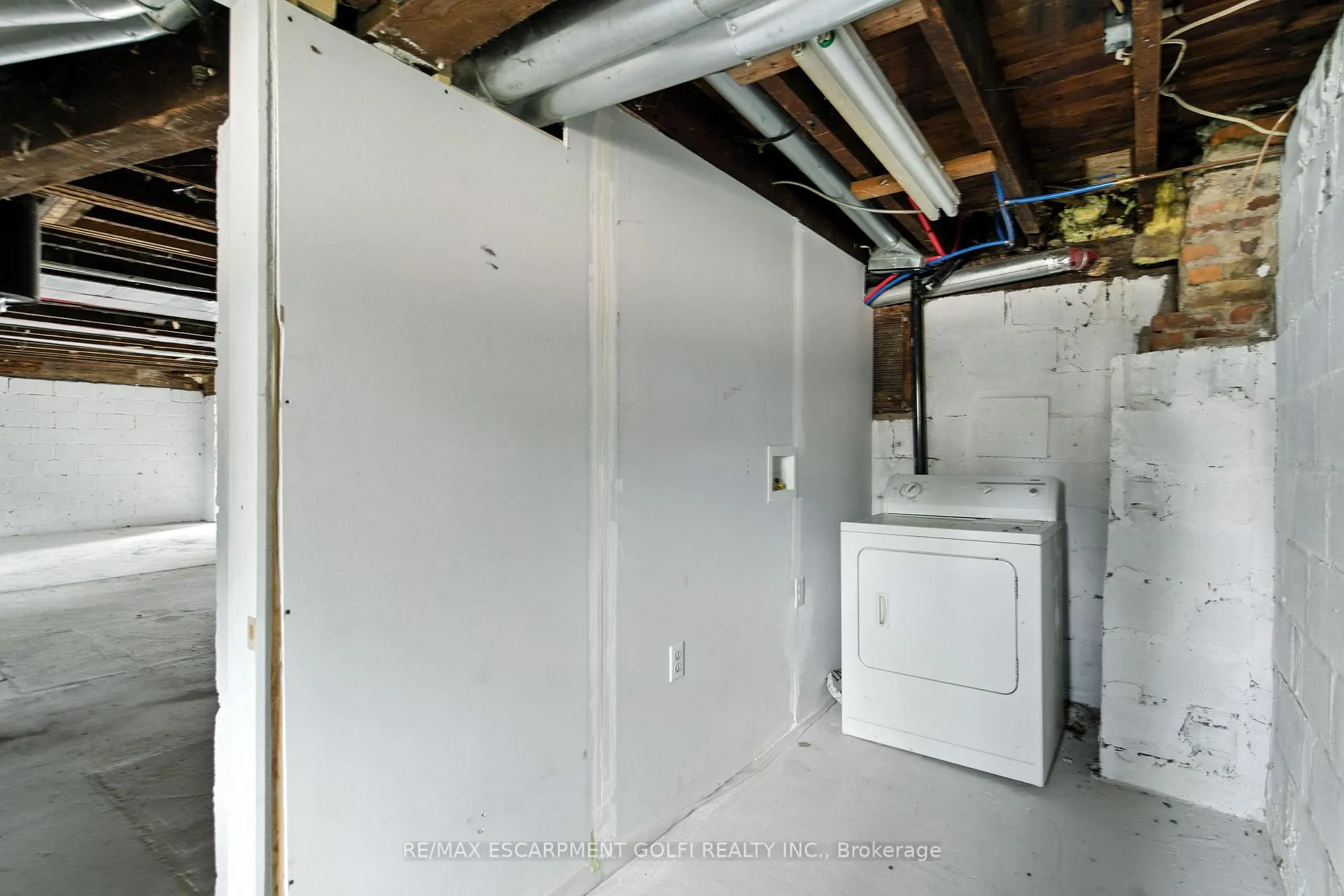 Photo 34 of 684 Beach Boulevard, Hamilton, Hamilton Beach — HOMEH