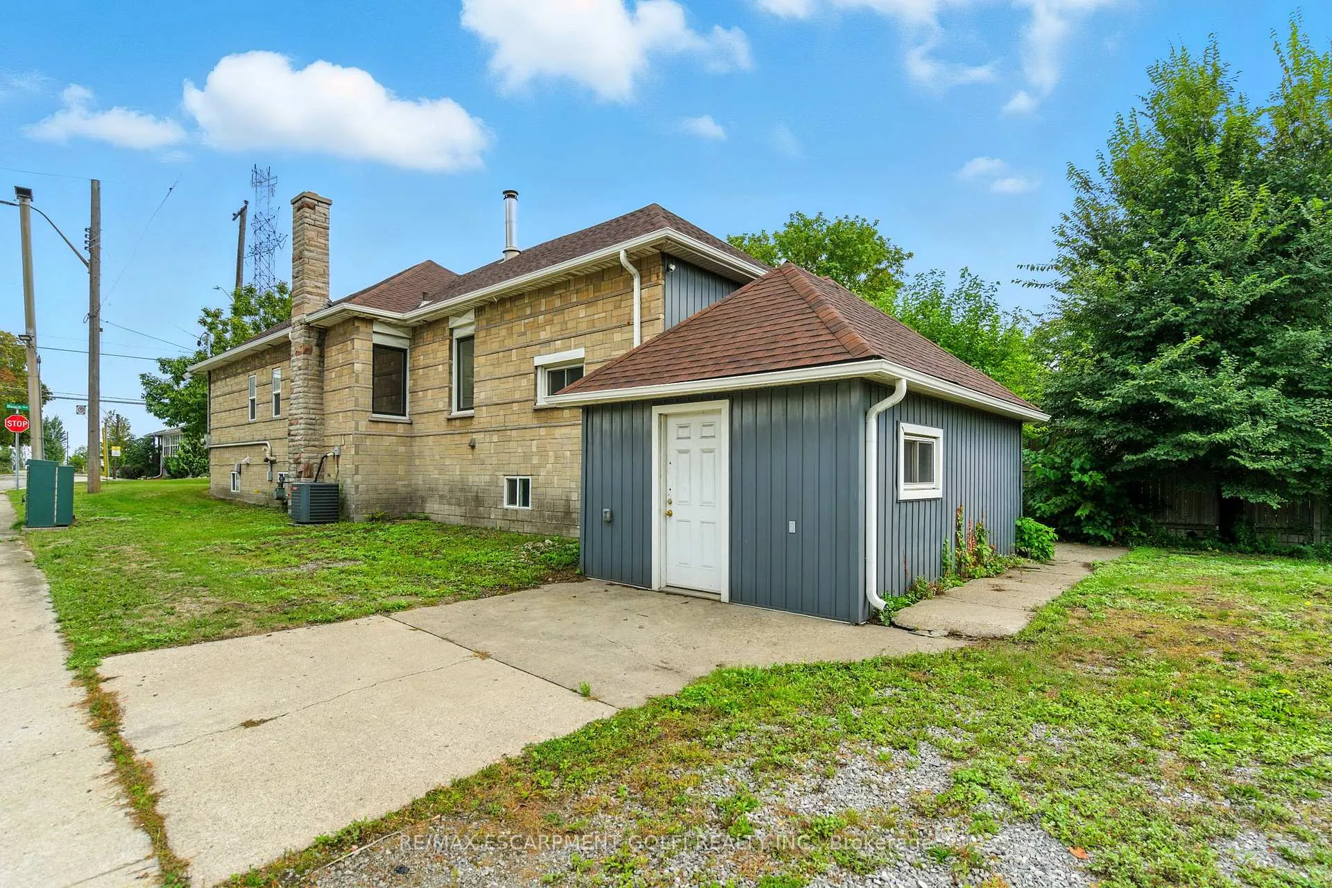 Photo 38 of 684 Beach Boulevard, Hamilton, Hamilton Beach — HOMEH