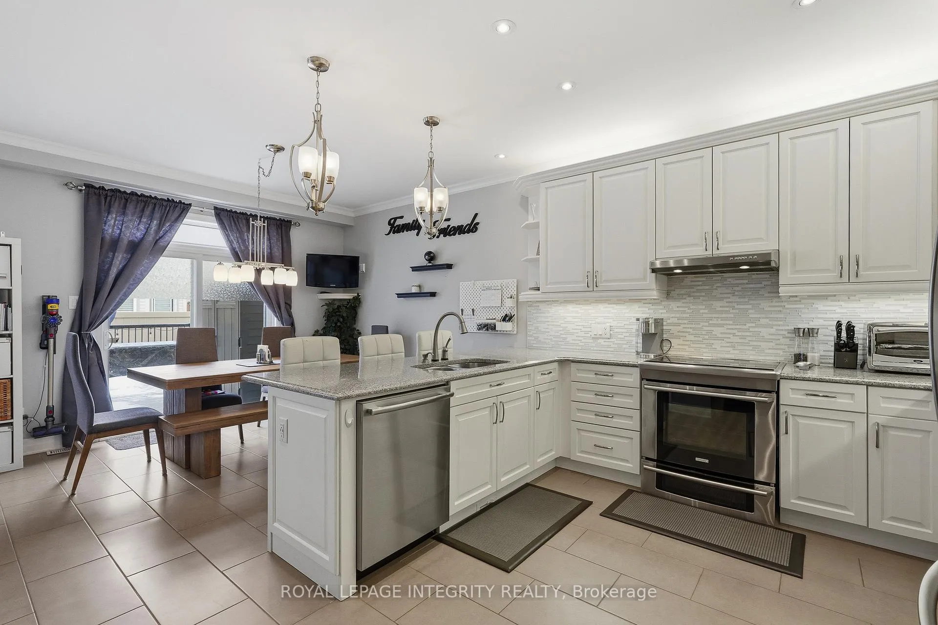 Photo 16 of 109 Soleil Avenue, Ottawa, Notting Hill/Summerside — HOMEH