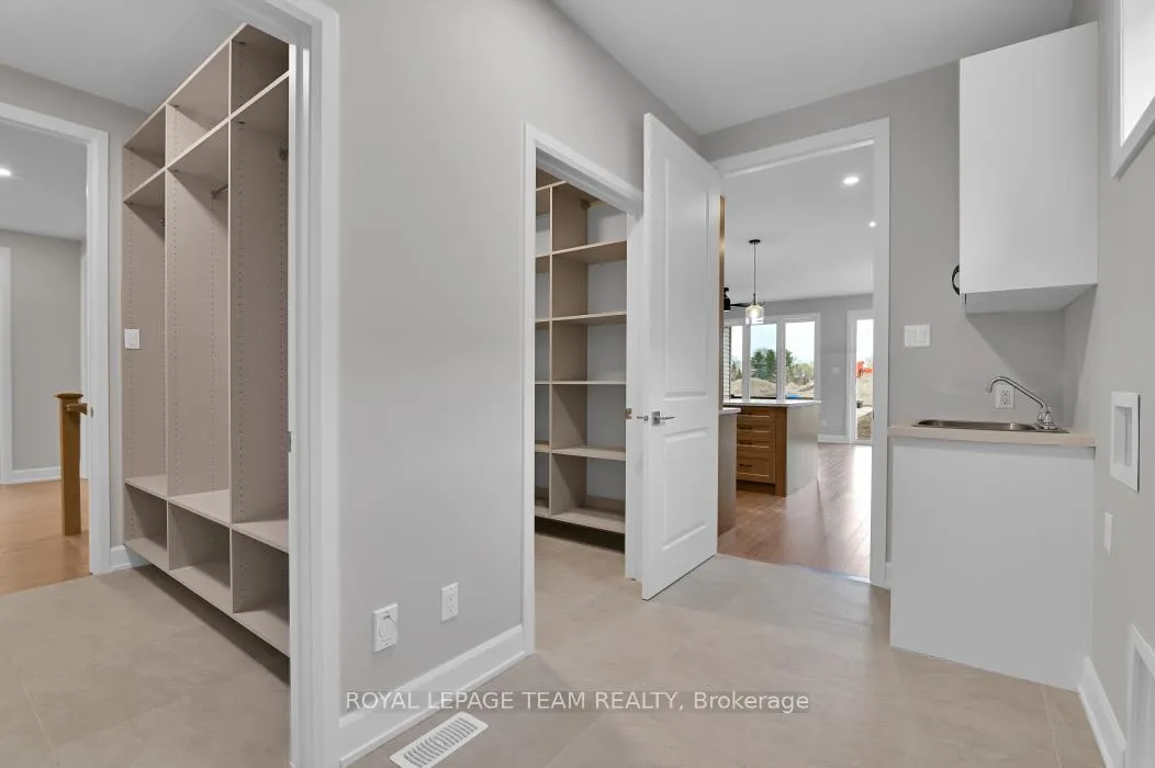 Photo 6 of 1181 Potter Drive, Brockville — HOMEH