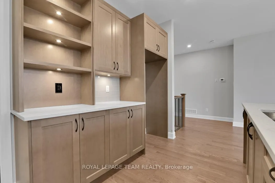 Photo 12 of 1181 Potter Drive, Brockville — HOMEH