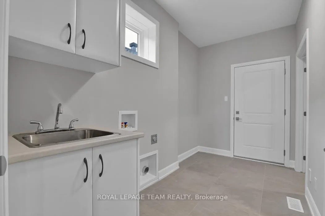 Photo 33 of 1181 Potter Drive, Brockville — HOMEH