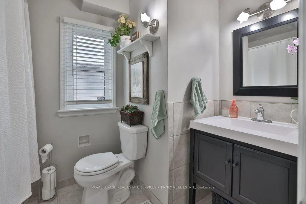 Photo 12 of 233 Glenholme Avenue, Hamilton, Glenview — HOMEH