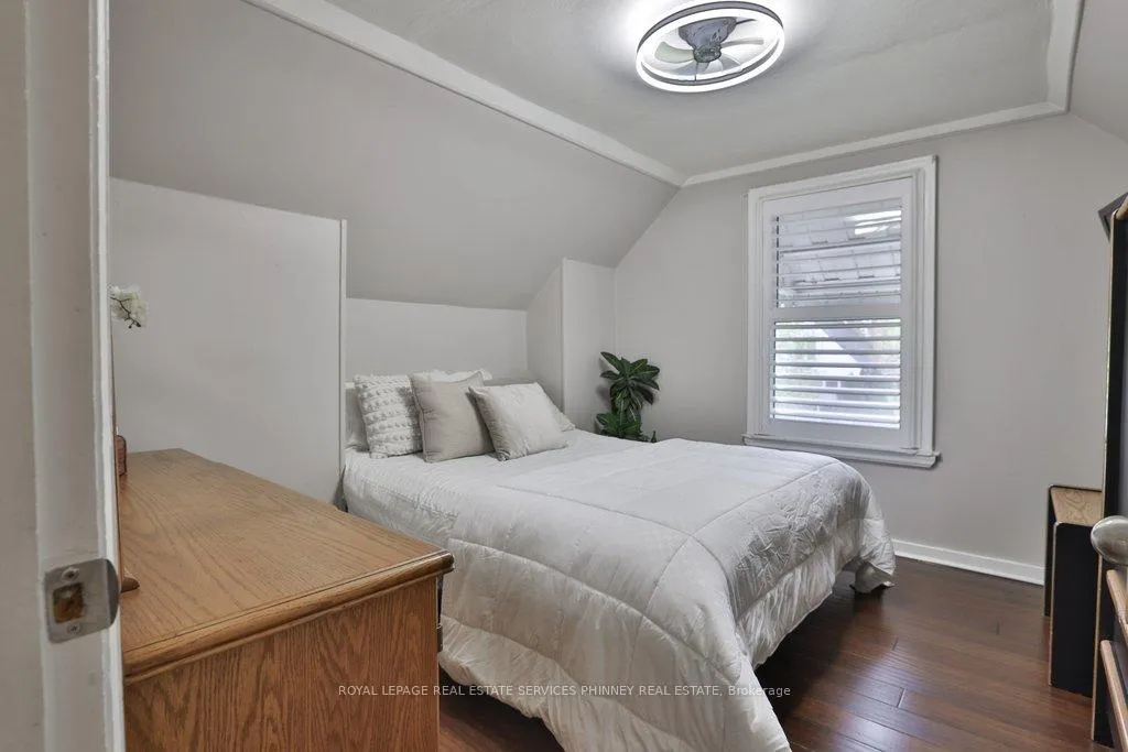 Photo 14 of 233 Glenholme Avenue, Hamilton, Glenview — HOMEH