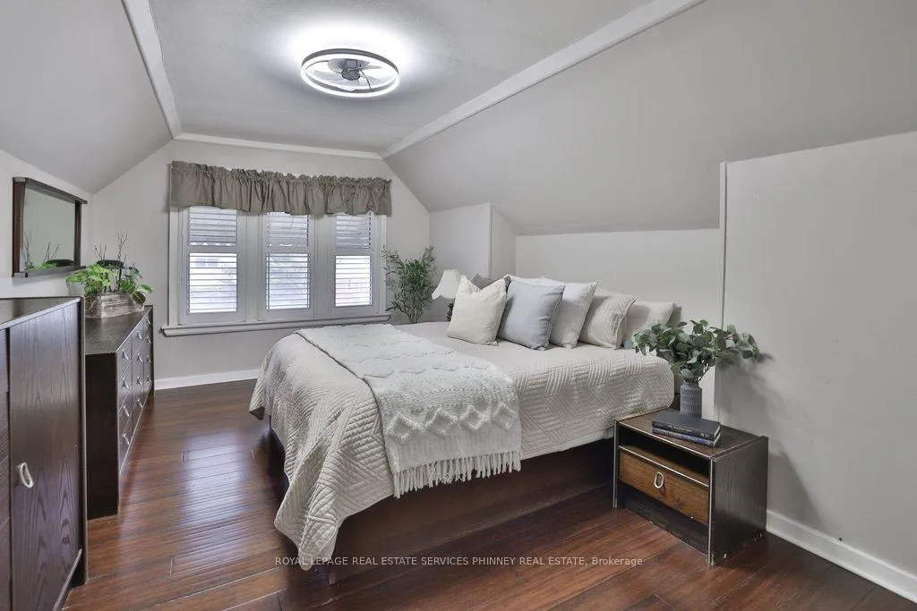 Photo 17 of 233 Glenholme Avenue, Hamilton, Glenview — HOMEH