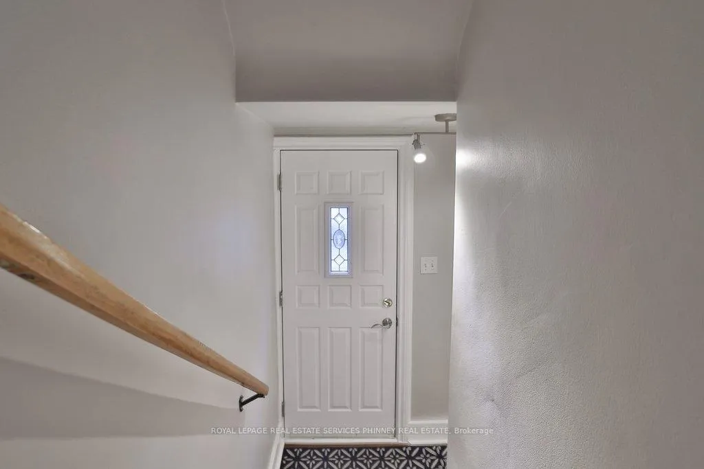 Photo 18 of 233 Glenholme Avenue, Hamilton, Glenview — HOMEH