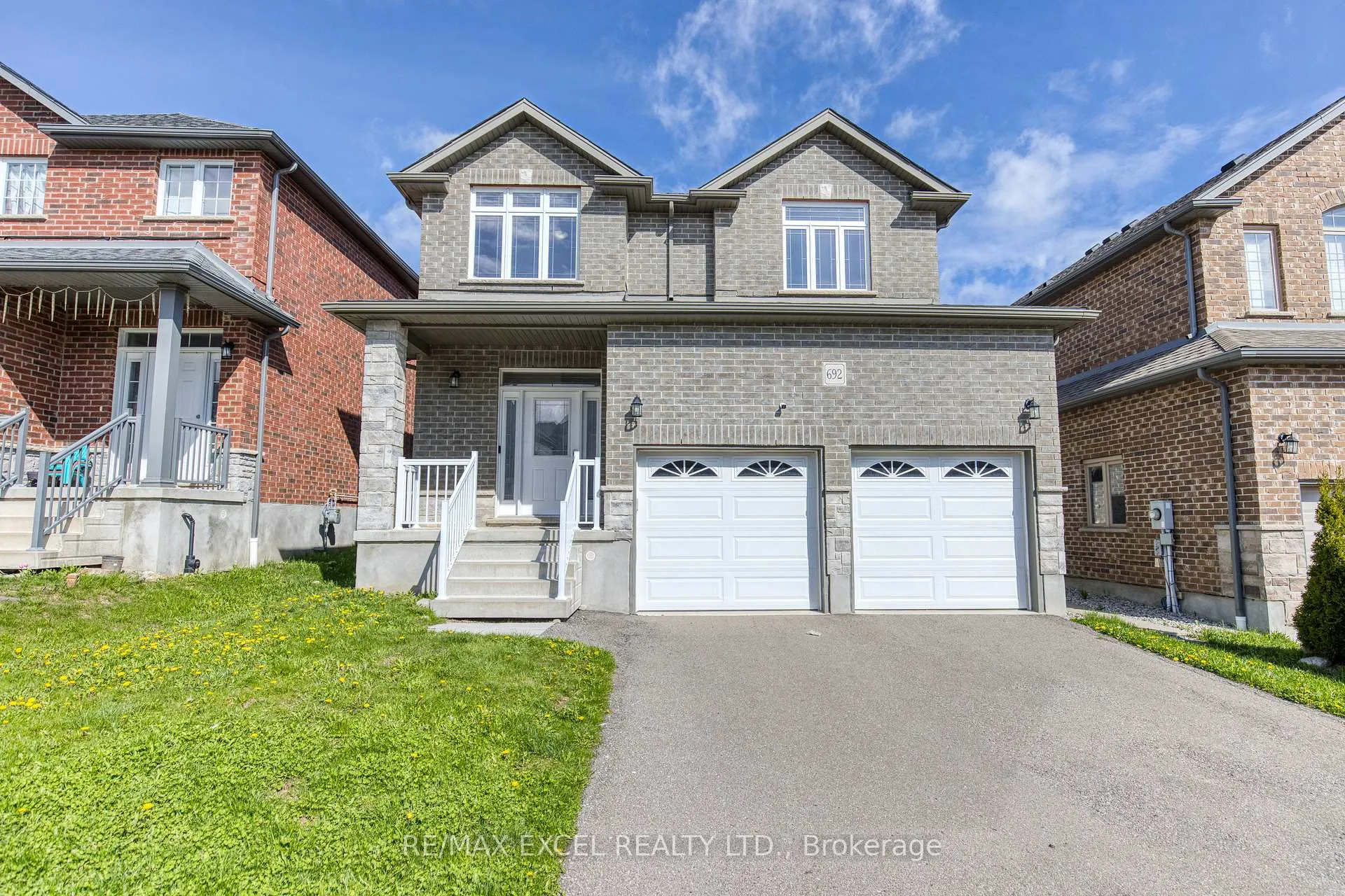 Photo 1 of 692 Indian Grass Street, Waterloo, Columbia Forest — HOMEH