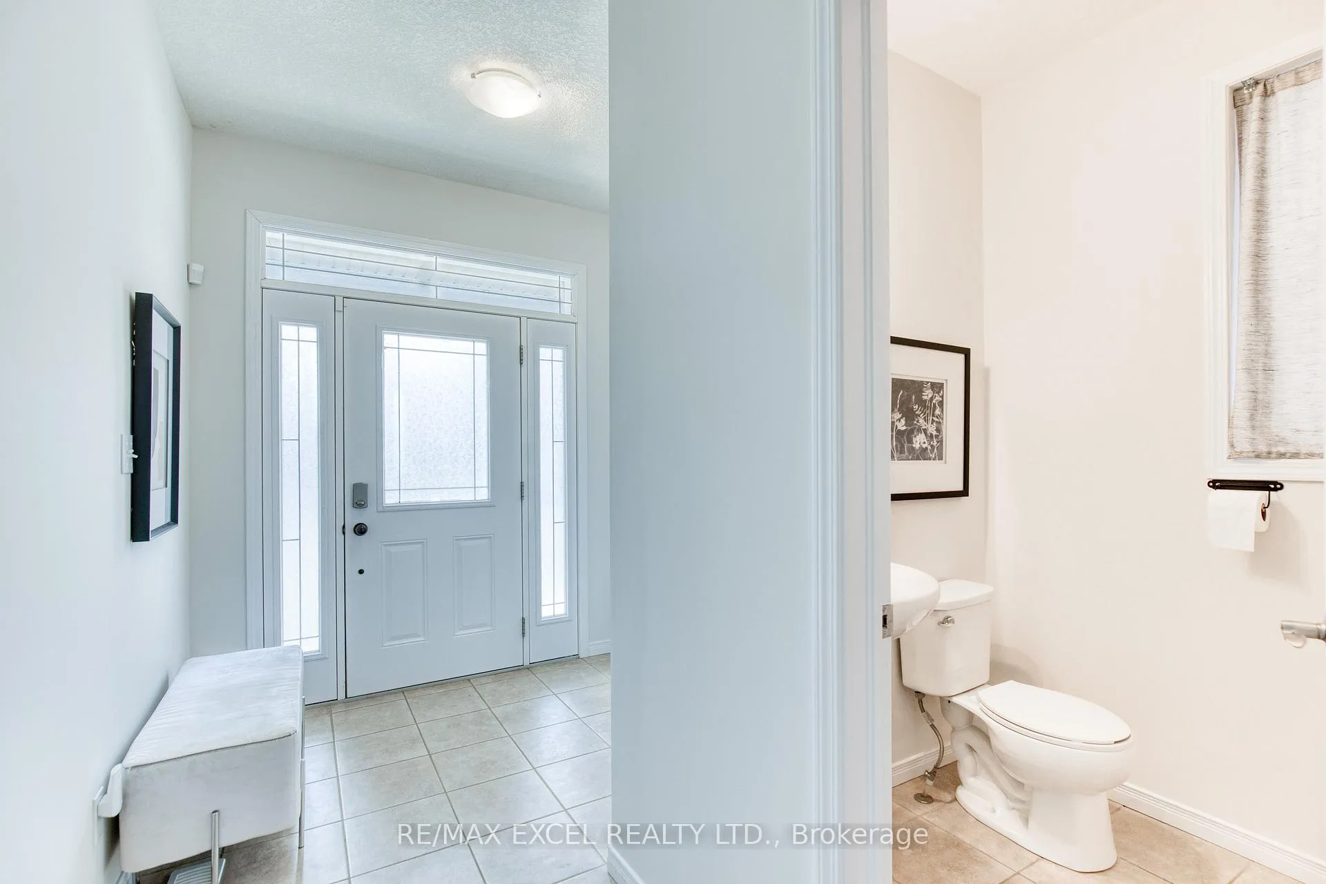 Photo 3 of 692 Indian Grass Street, Waterloo, Columbia Forest — HOMEH
