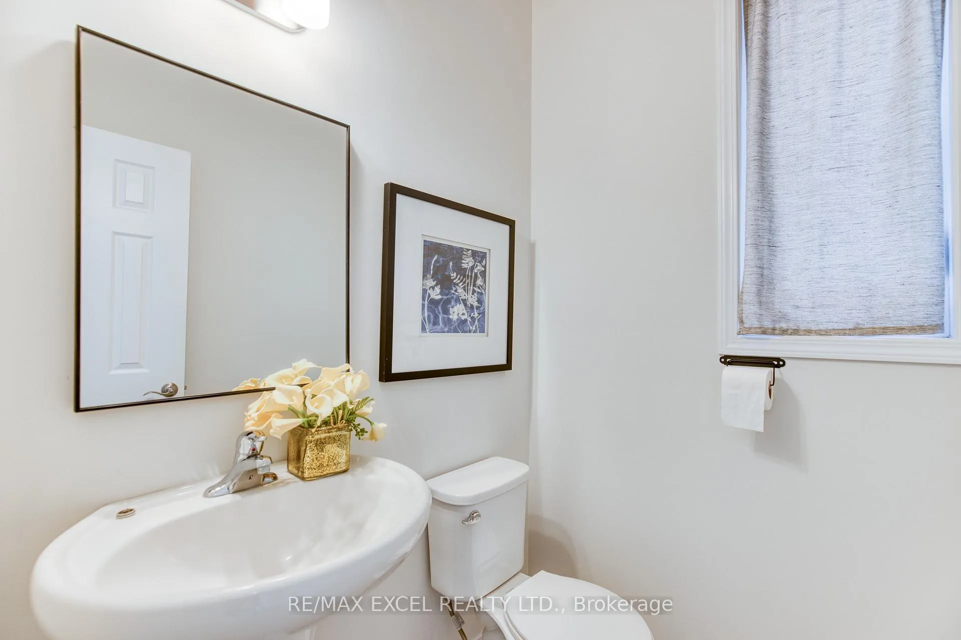 Photo 4 of 692 Indian Grass Street, Waterloo, Columbia Forest — HOMEH