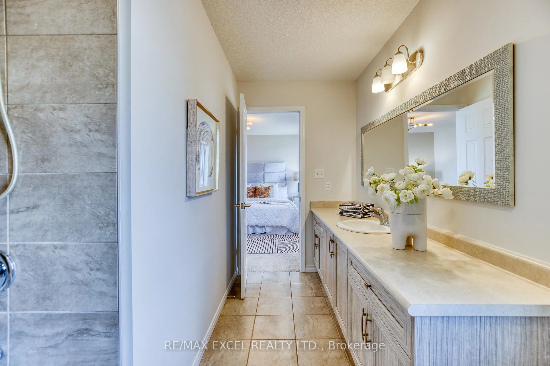 Photo 36 of 692 Indian Grass Street, Waterloo, Columbia Forest — HOMEH