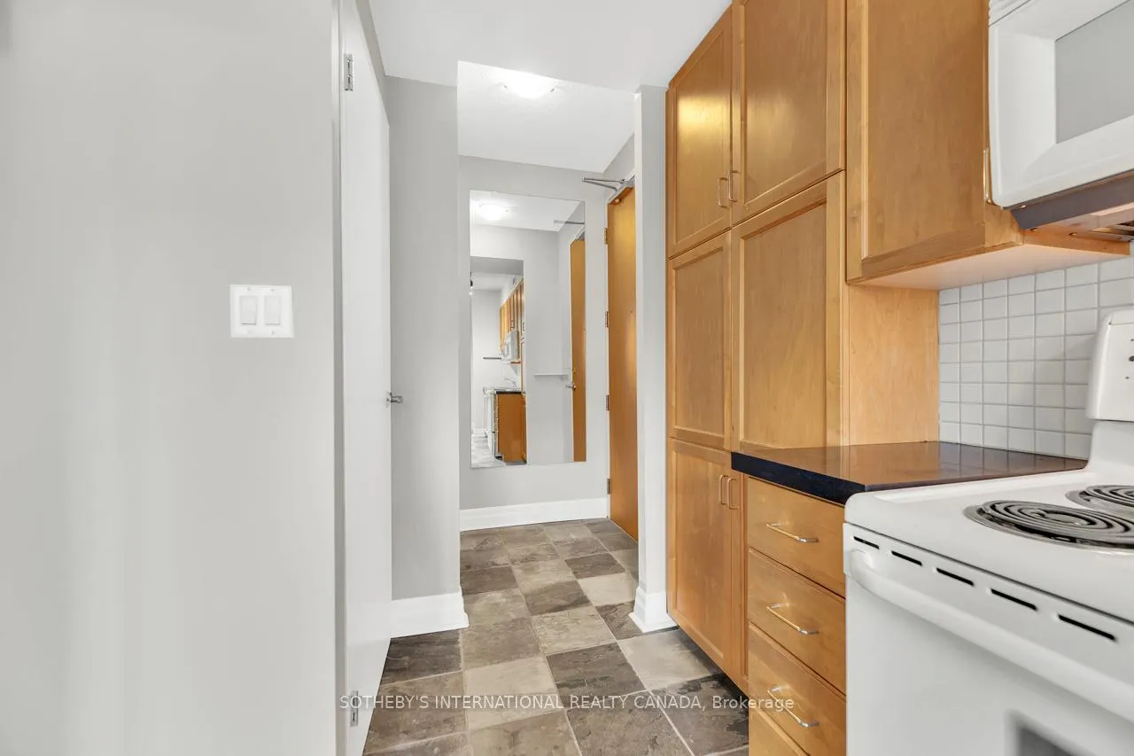Photo 3 of Unit 207, 70 Alexander Street, Toronto, Church-Yonge Corridor — HOMEH