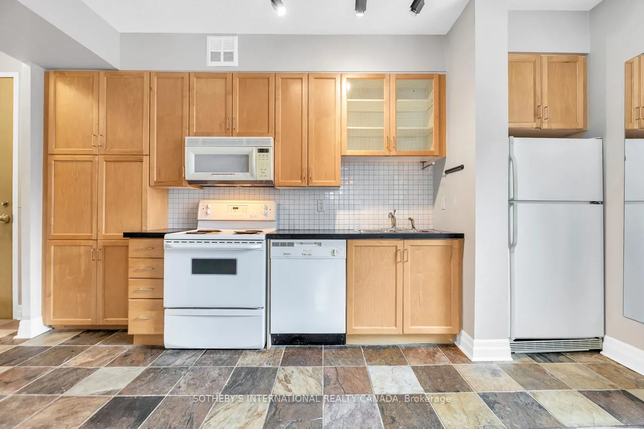 Photo 5 of Unit 207, 70 Alexander Street, Toronto, Church-Yonge Corridor — HOMEH
