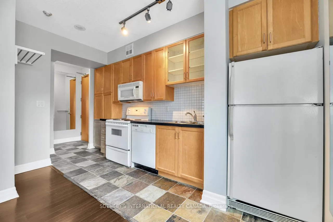Photo 6 of Unit 207, 70 Alexander Street, Toronto, Church-Yonge Corridor — HOMEH