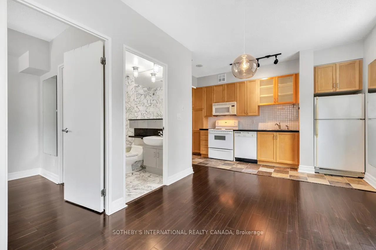Photo 14 of Unit 207, 70 Alexander Street, Toronto, Church-Yonge Corridor — HOMEH